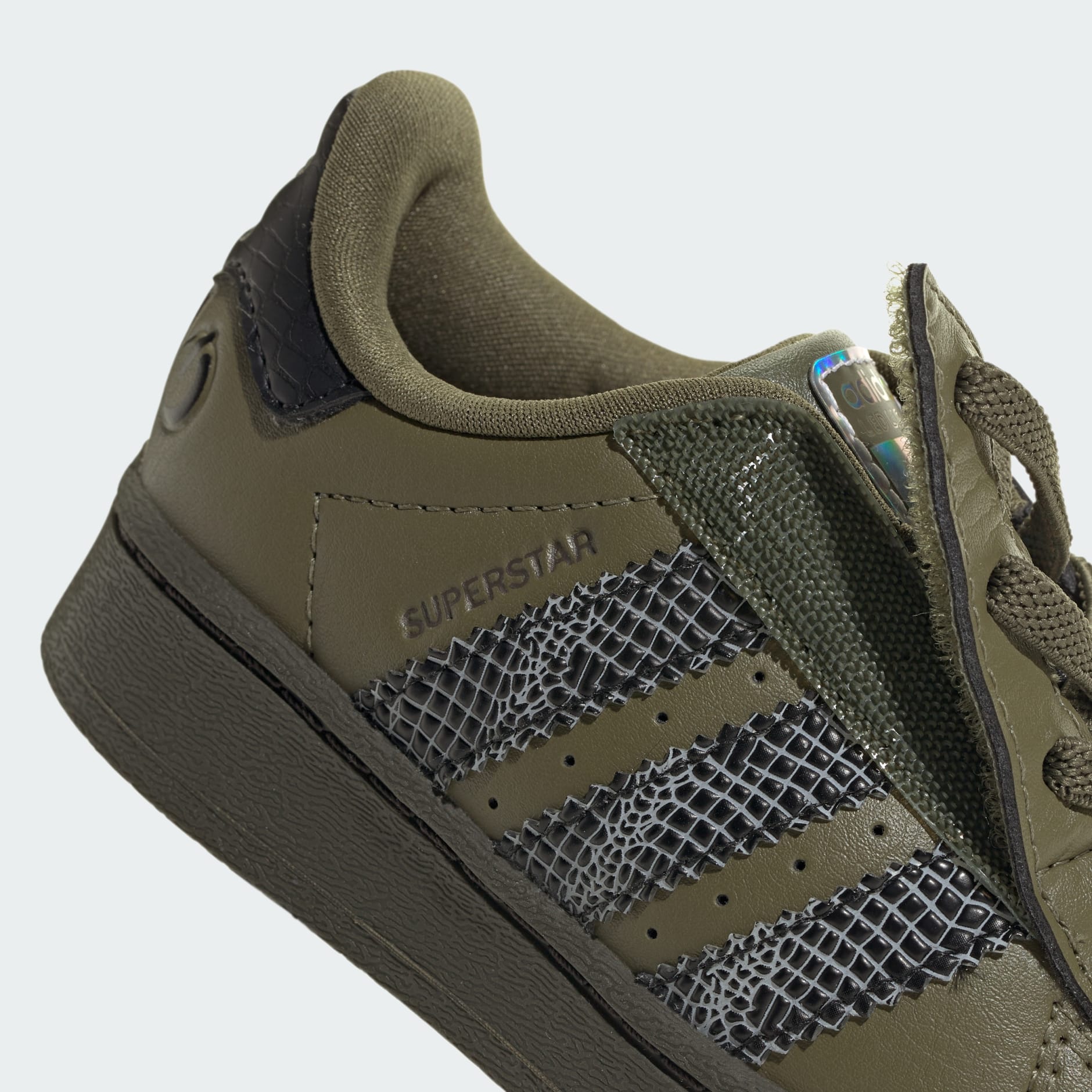 TENIS ADIDAS ORIGINALS SUPERSTAR CON LUCES LED CIERRE C&Oacute;MODO Y CORDONES EL&Aacute;STICOS