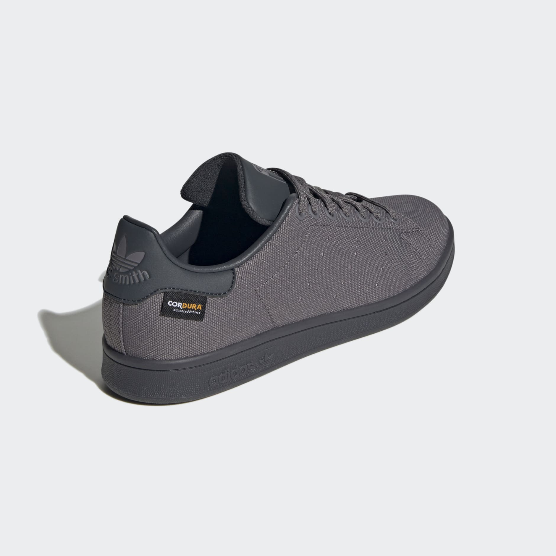 حذاء Stan Smith