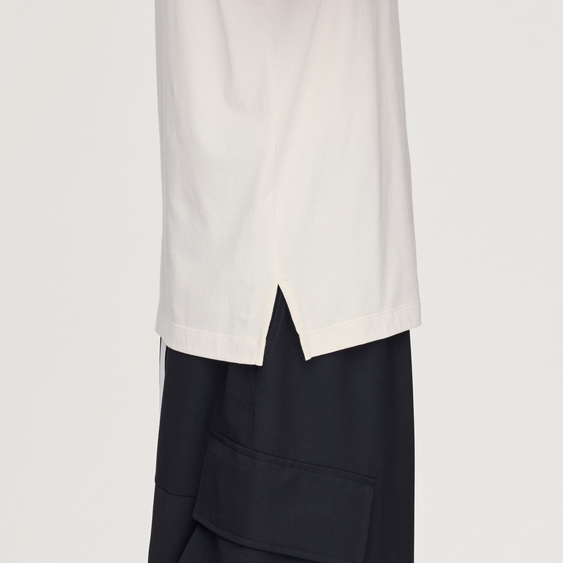 TRICOU CU M&Acirc;NECI LUNGI CU LOGO Y-3