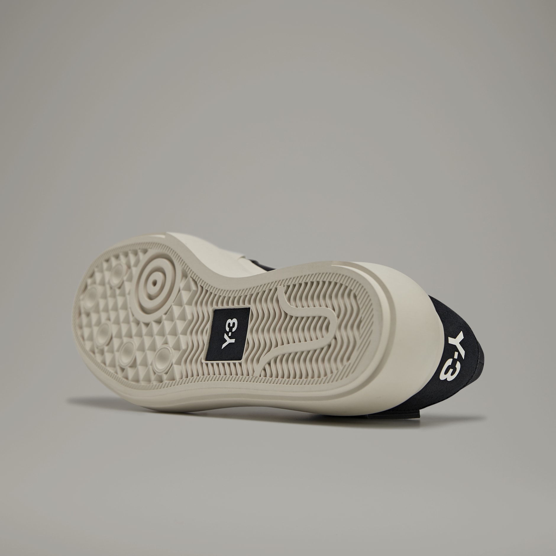 Y-3 Ajatu Court Low Shoes