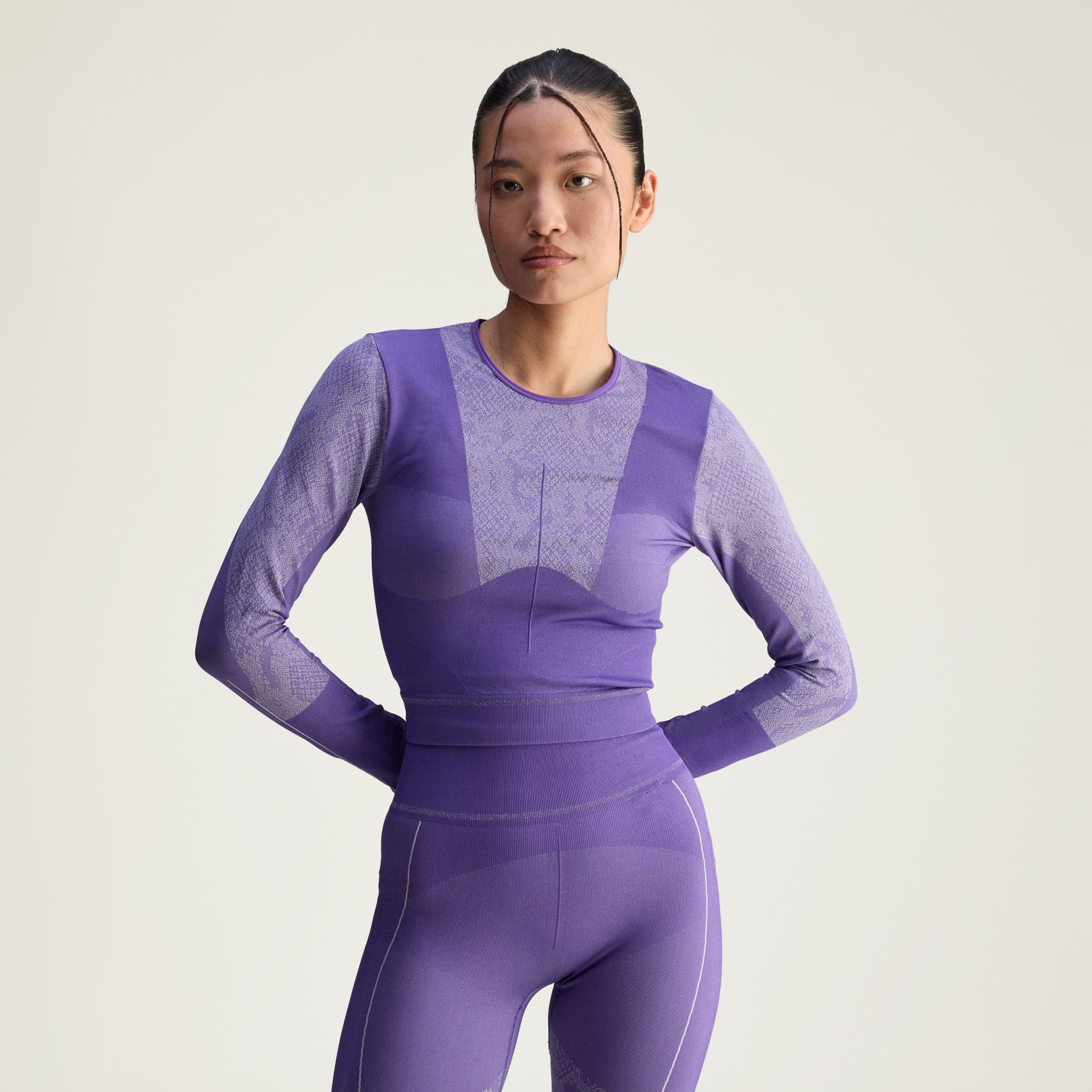 Top pentru yoga cu m&acirc;necă lungă fără cusături adidas by Stella McCartney