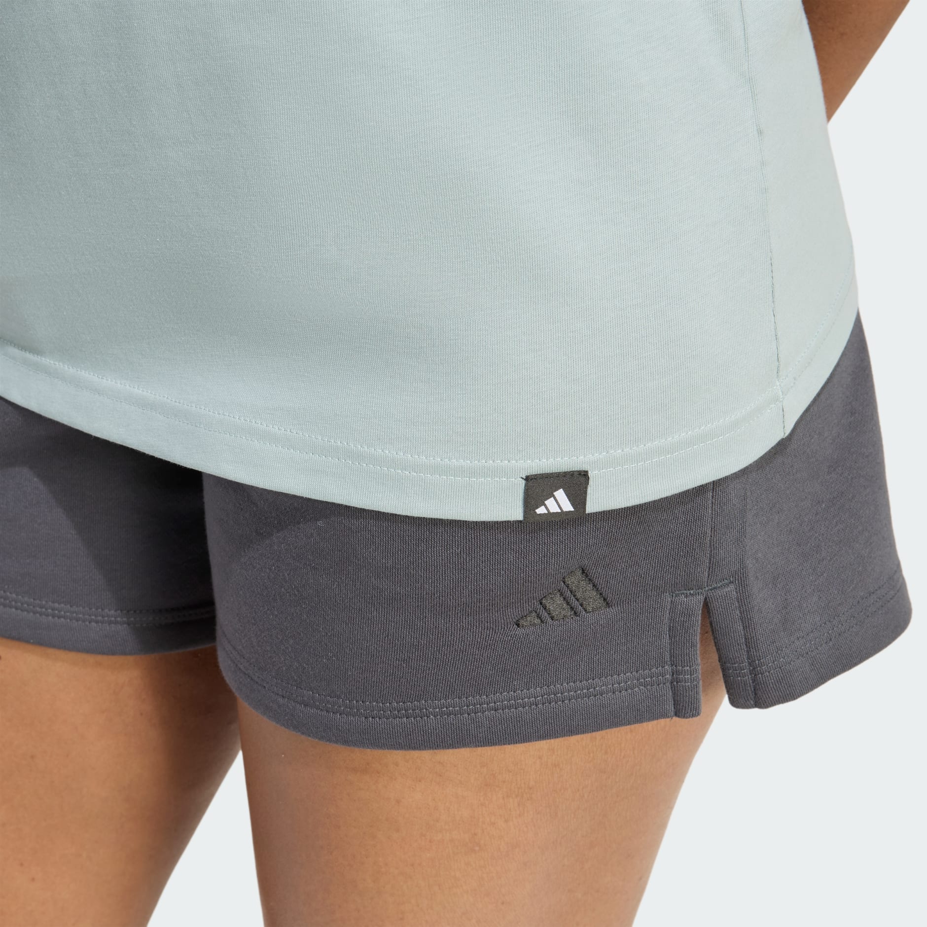 SOFT SIDE GRAPHIC T-SHIRT