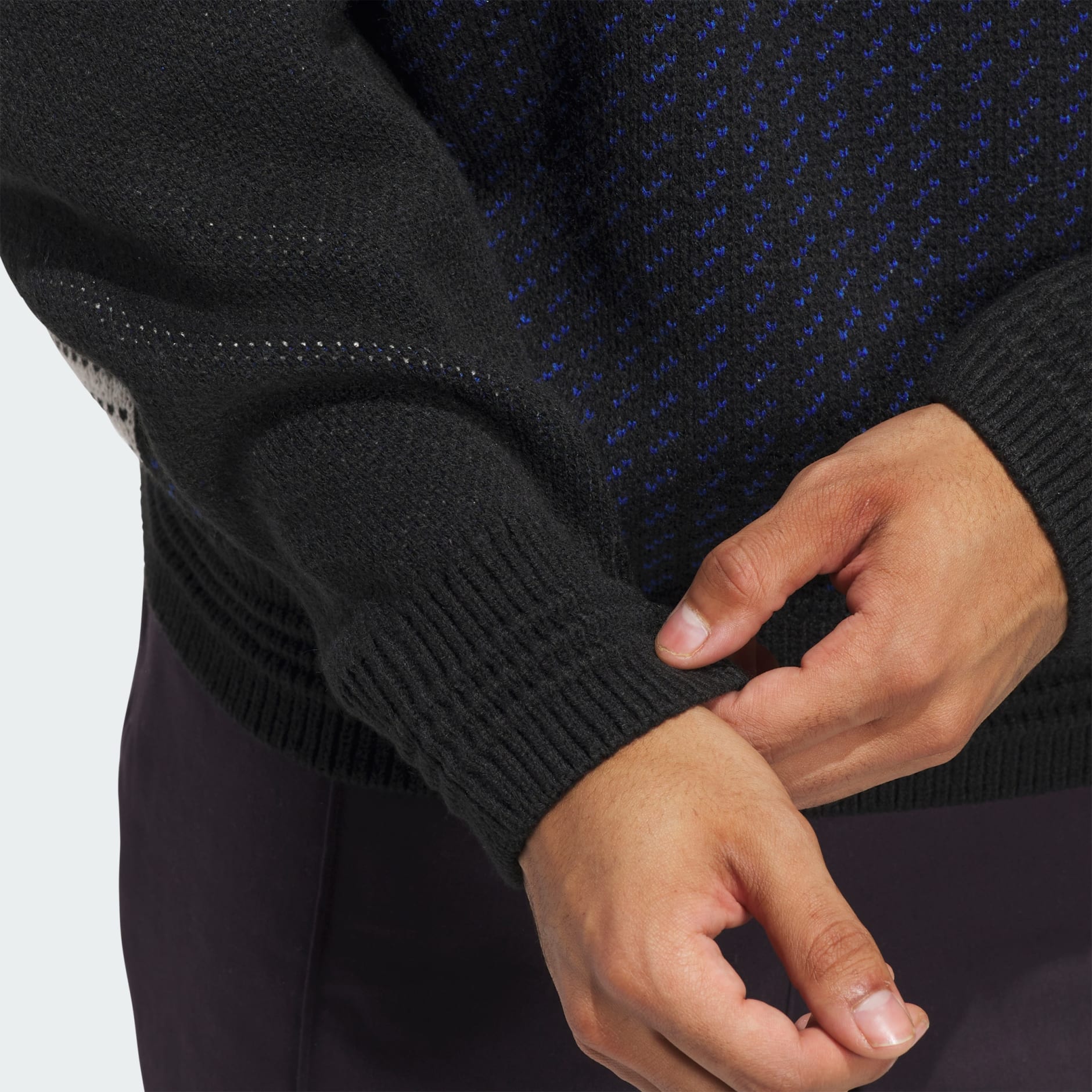 Pulover tricotat Shmoofoil cu guler rotund