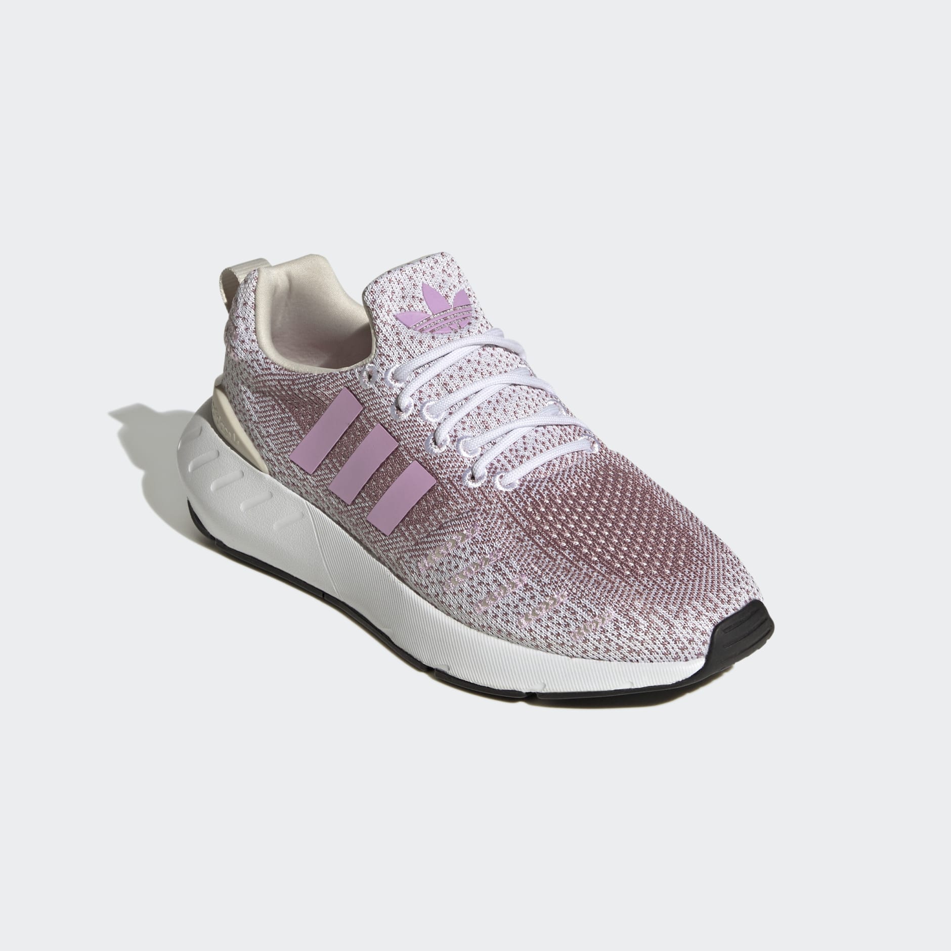 Tenis Swift Run 22