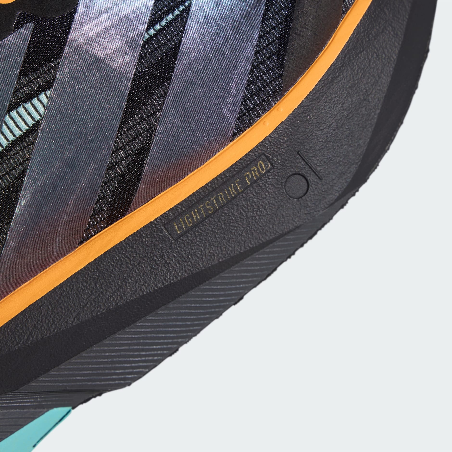 Adizero Boston 13 跑鞋