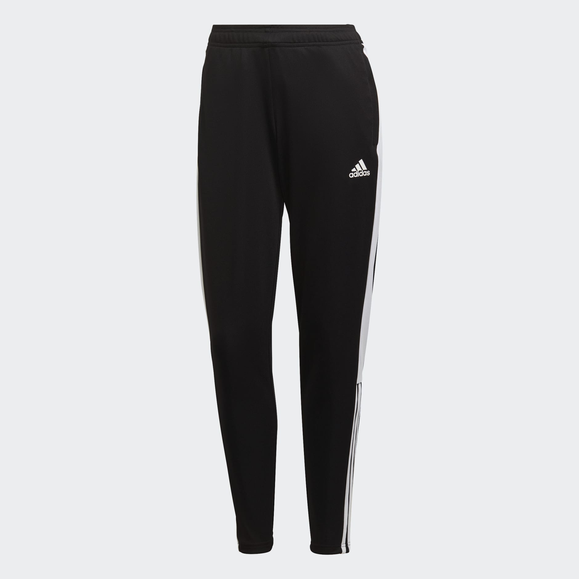 Tiro Essential Pants