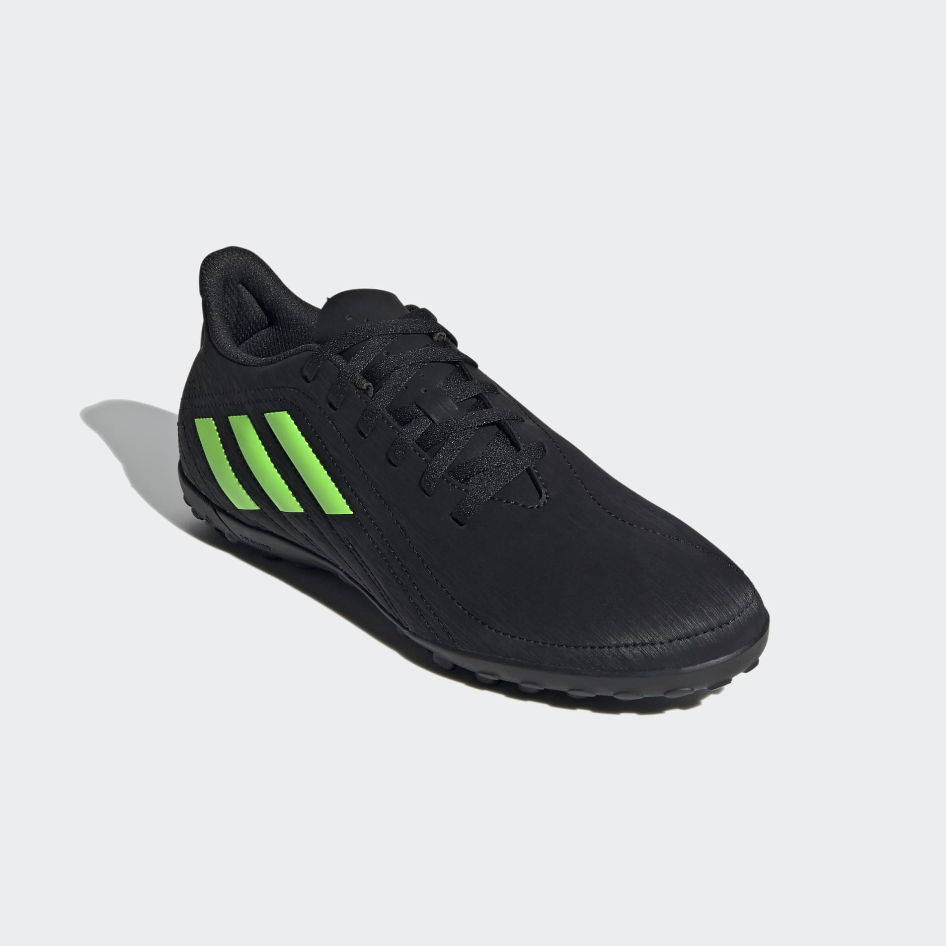 Deportivo Turf Boots