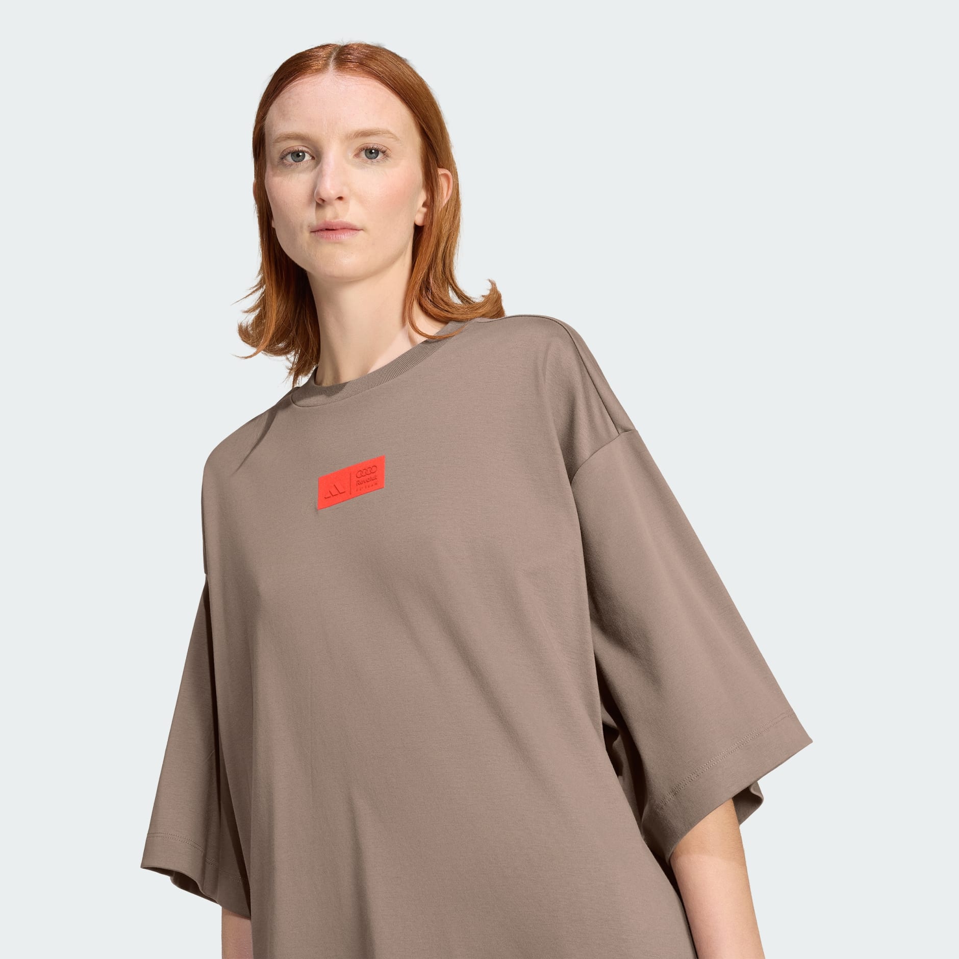 MAJICA KRATKIH RUKAVA SA GRAFIČKIM MOTIVIMA AUDI REVOLUT F1 TEAM ELEVATED