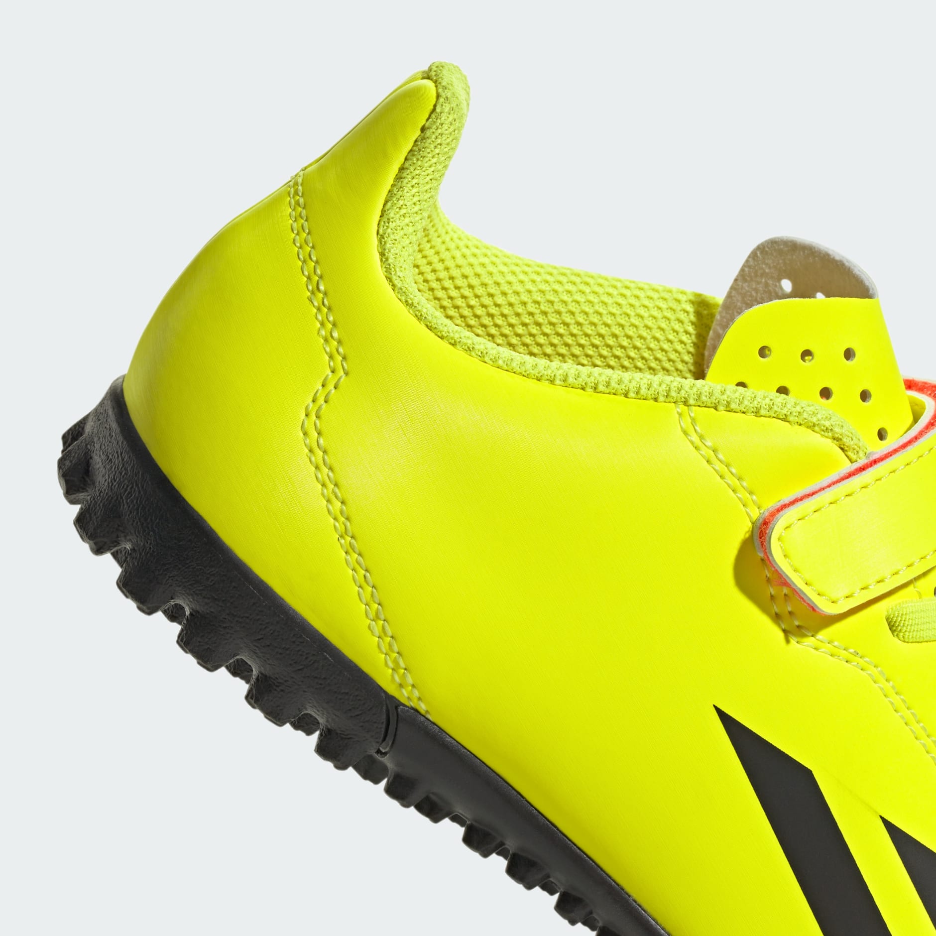 Guayos X Crazyfast Club Cierre por Contacto Pasto Sintético