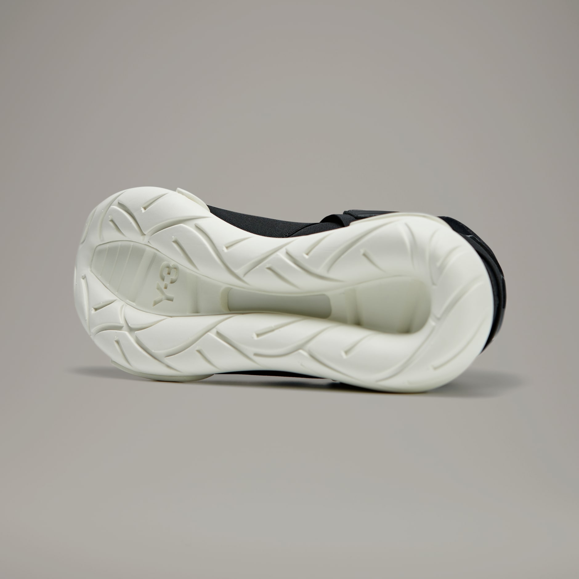 Y-3 QASA