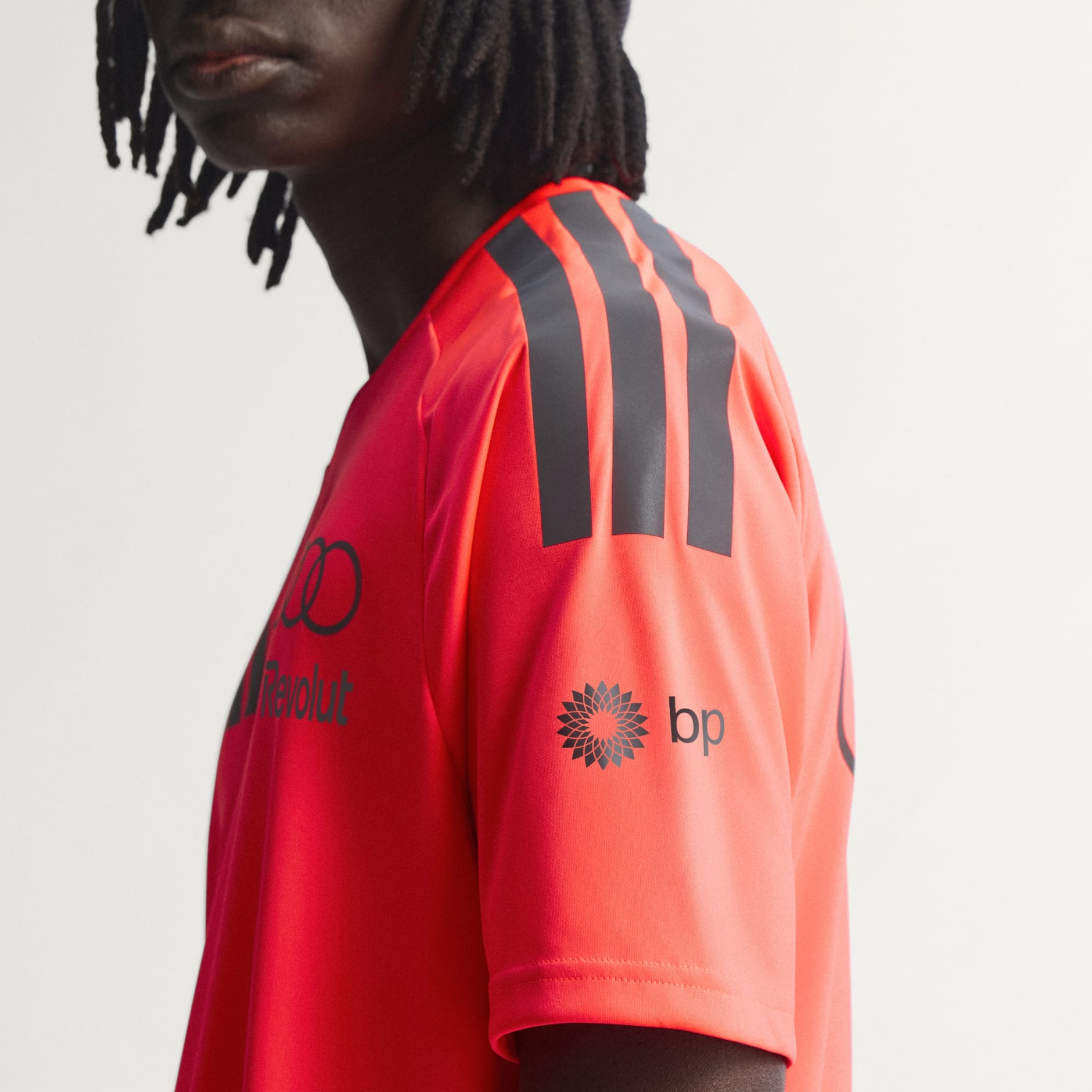 AUDI REVOLUT F1 TEAM SET UP TEE