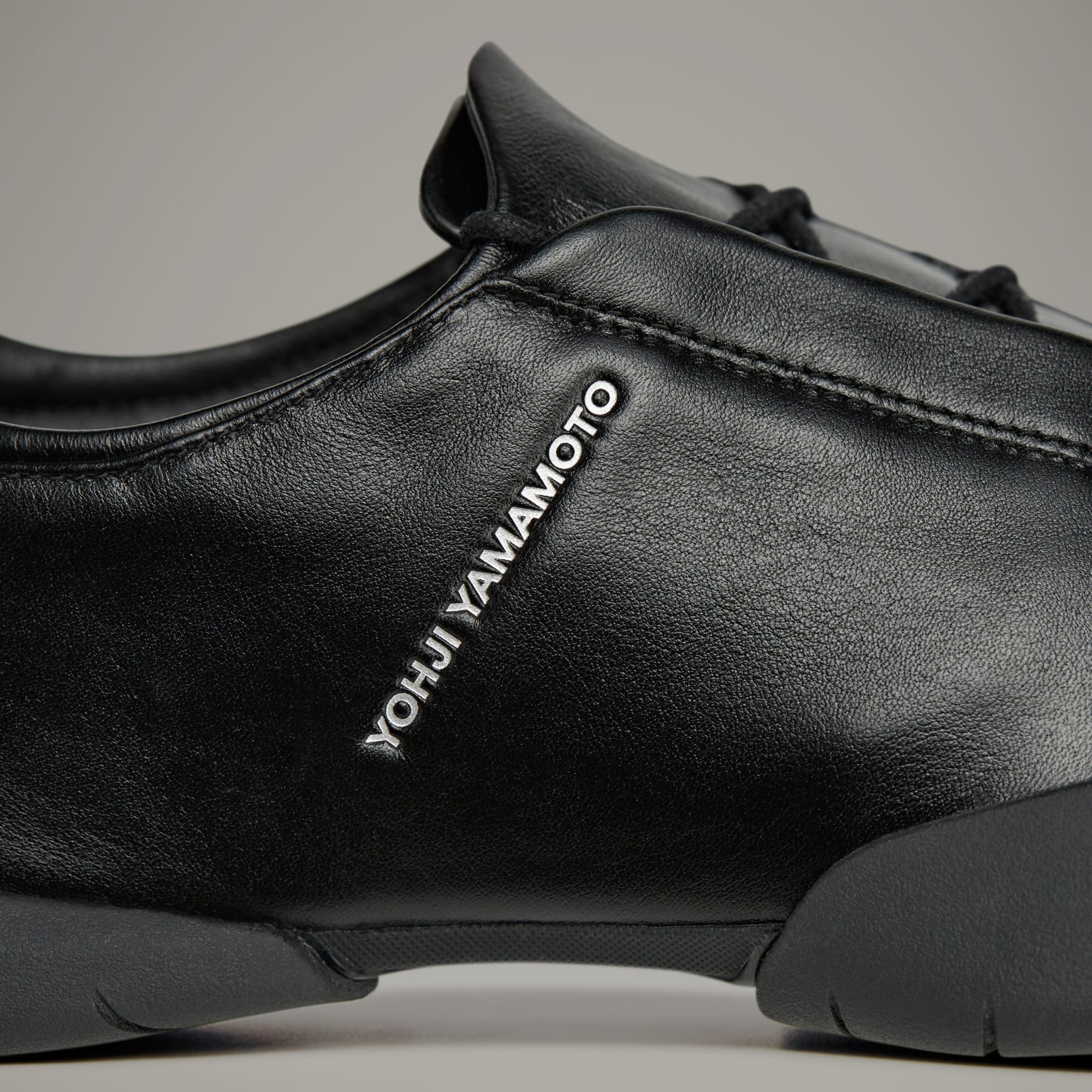 Y-3 Regu - Black | adidas Hong Kong