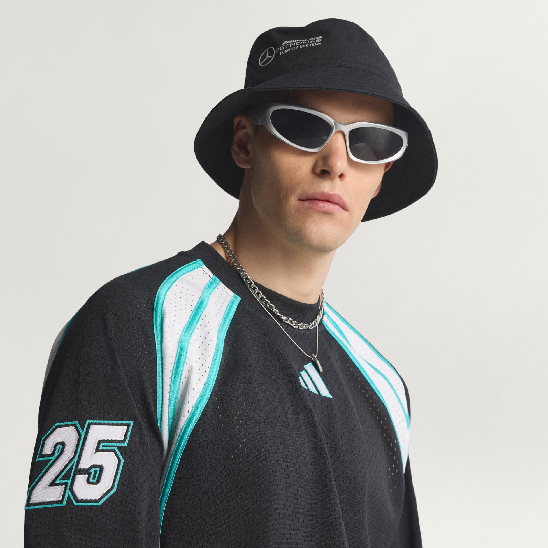 MERCEDES - AMG PETRONAS FORMULA ONE TEAM LAS VEGAS LONGSLEEVE TEE MEN