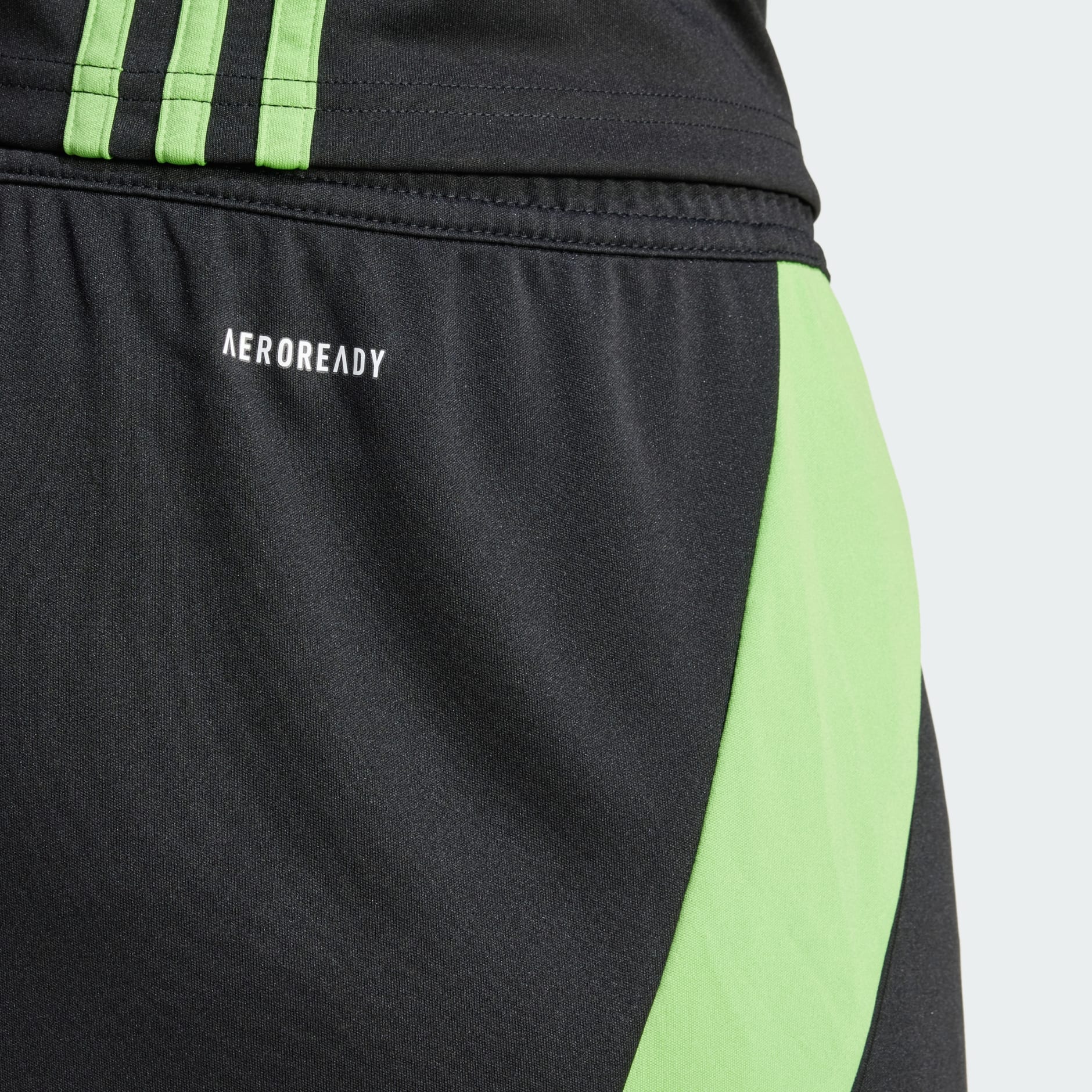 Pantaloni scurți Tiro 24