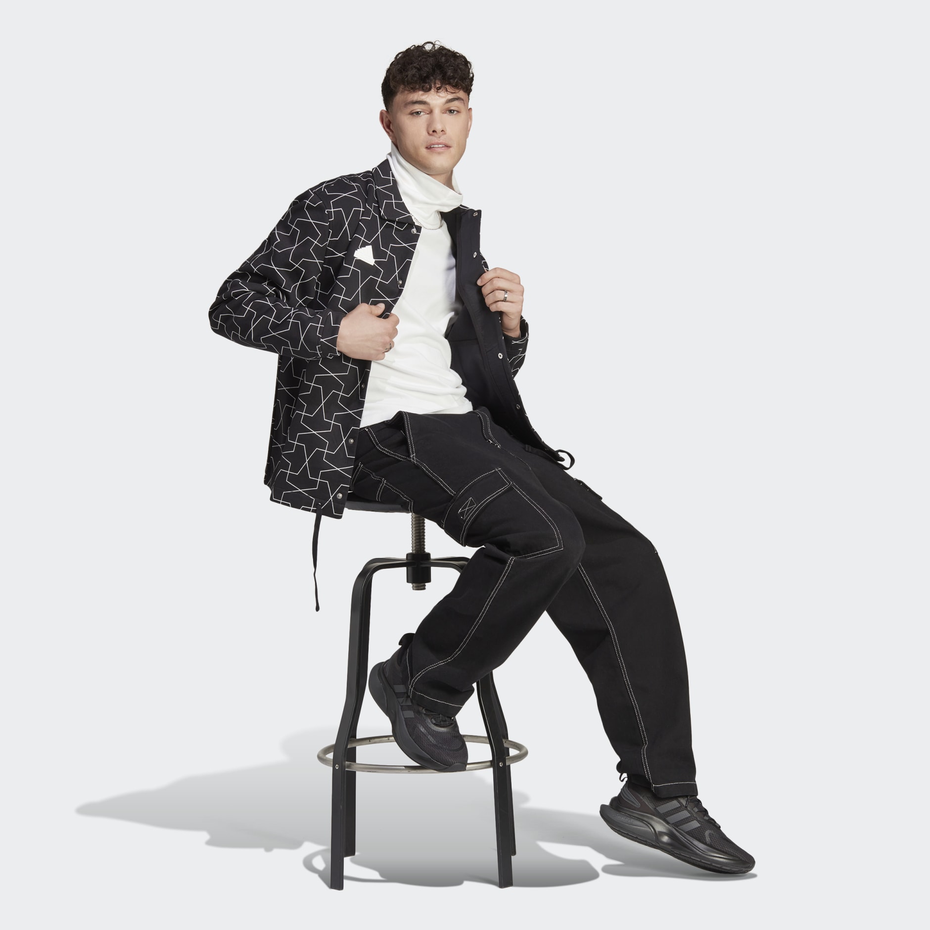 32 Teams Coach Jacket