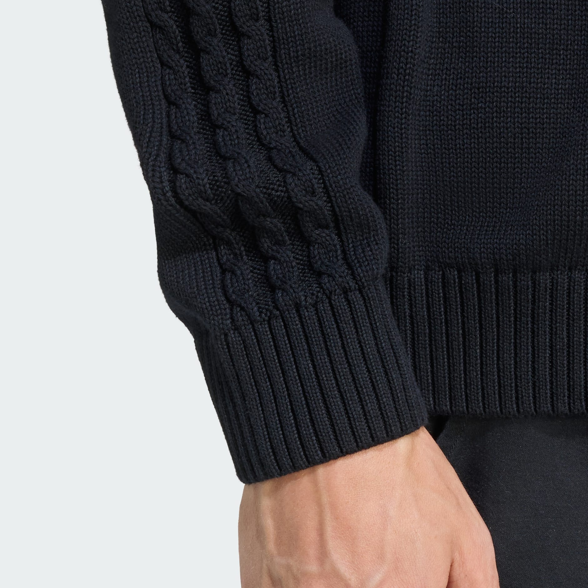 Pletena majica s okruglim izrezom oko vrata Premium Essentials