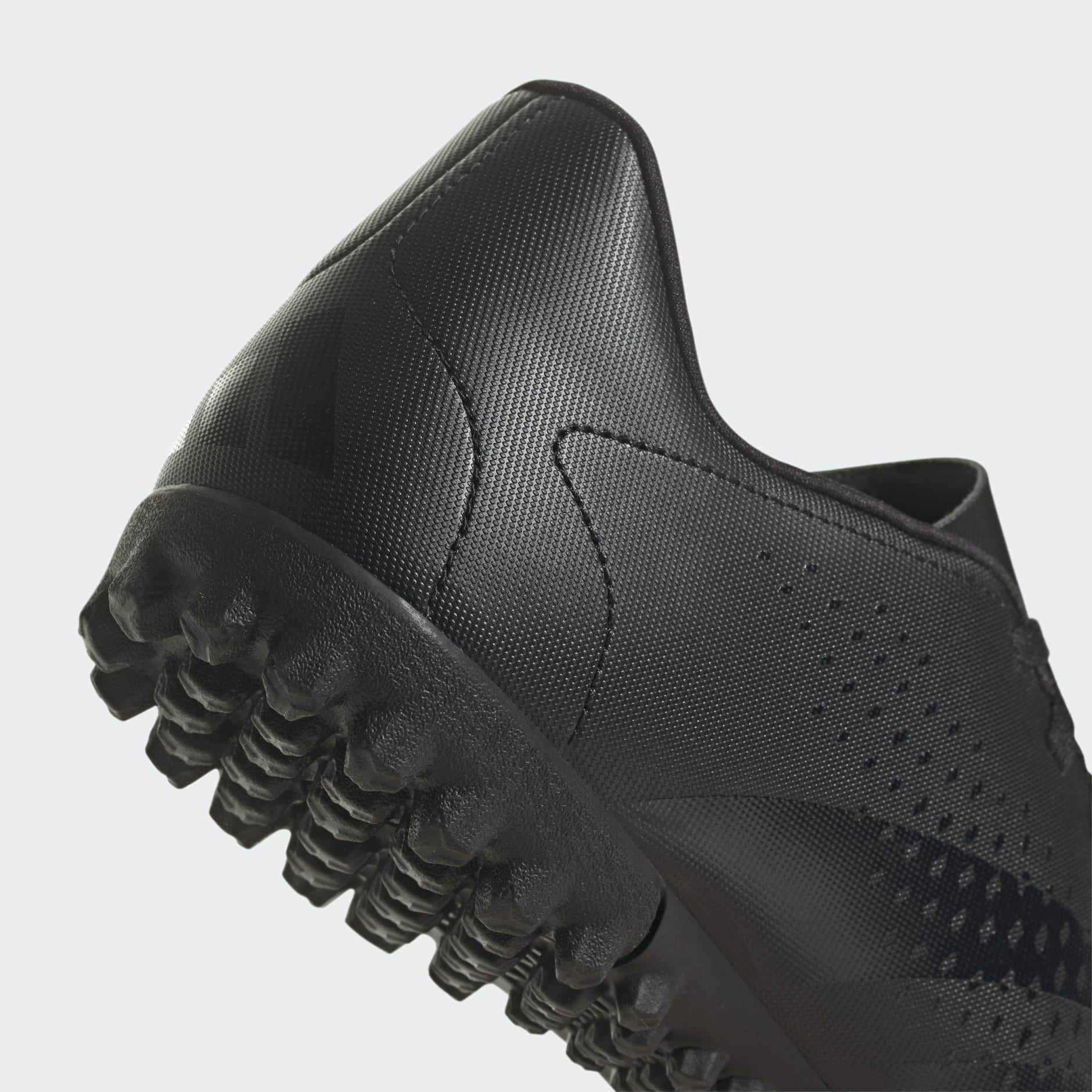 Predator Accuracy.4 Turf Boots