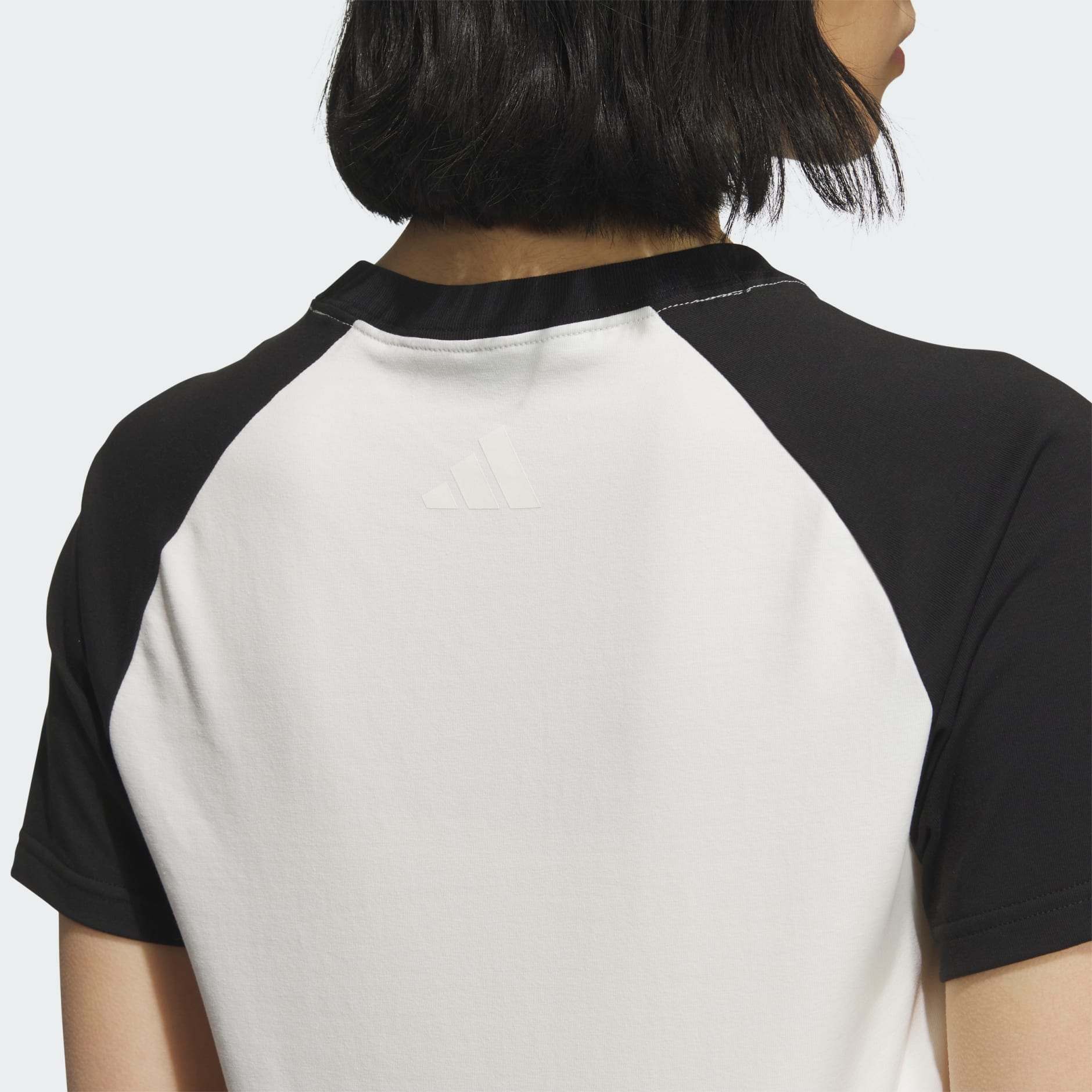 插肩袖圖案 T 裇