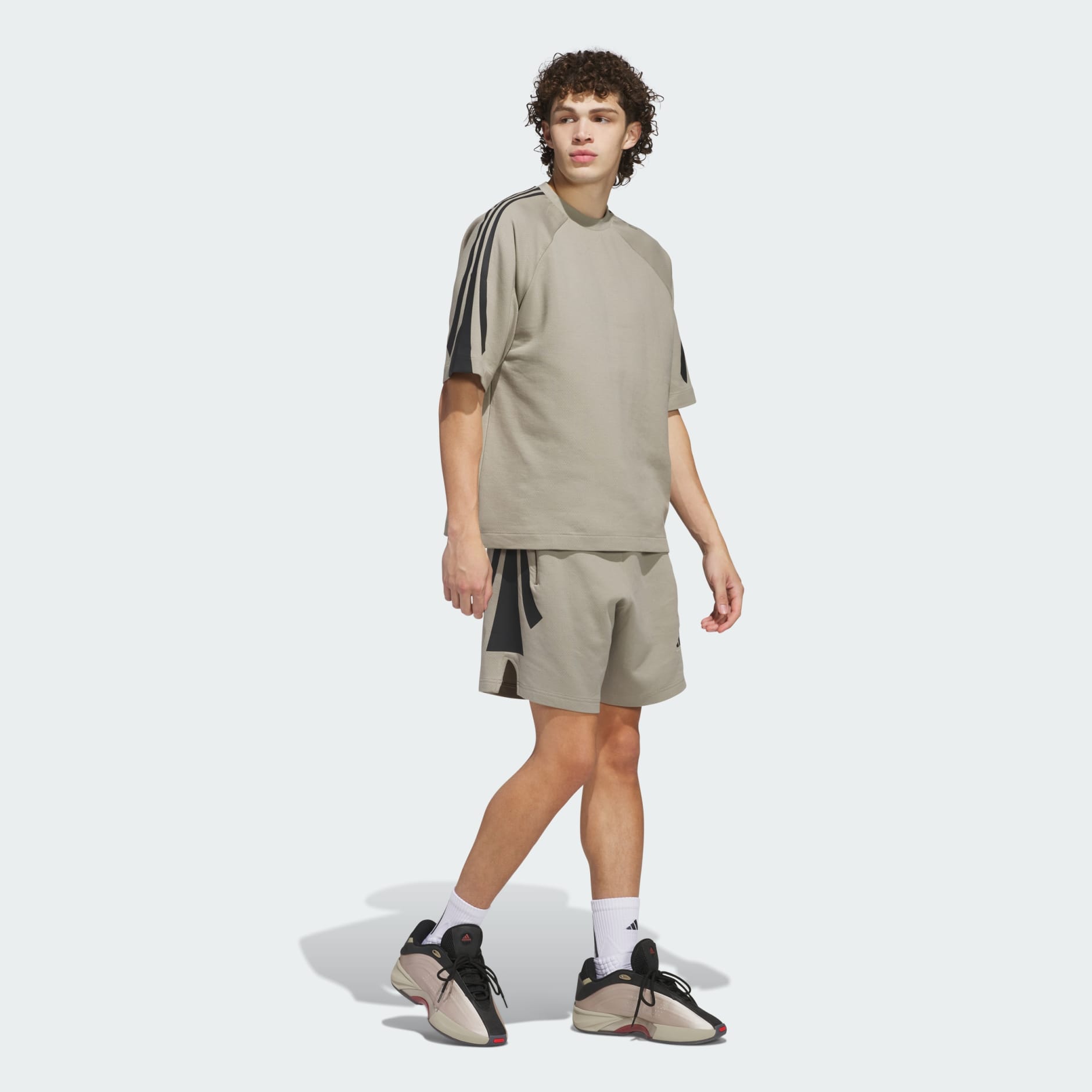 adidas Basketball Short Sleeve Sweatshirt (Gender Neutral)