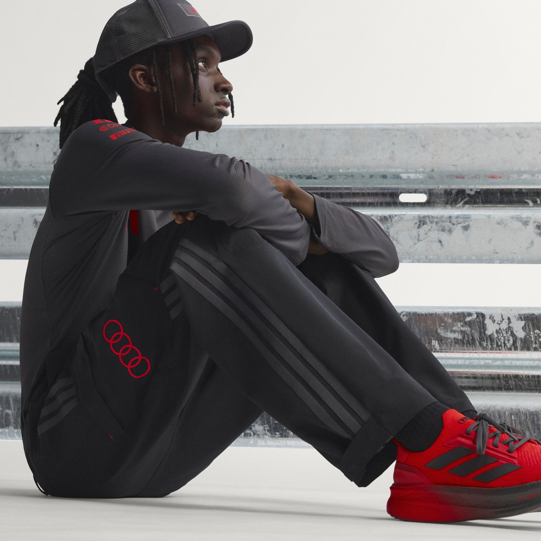 PANTALON AUDI FORMULA ONE TEAM MECHANICS PENTRU BĂRBAȚI