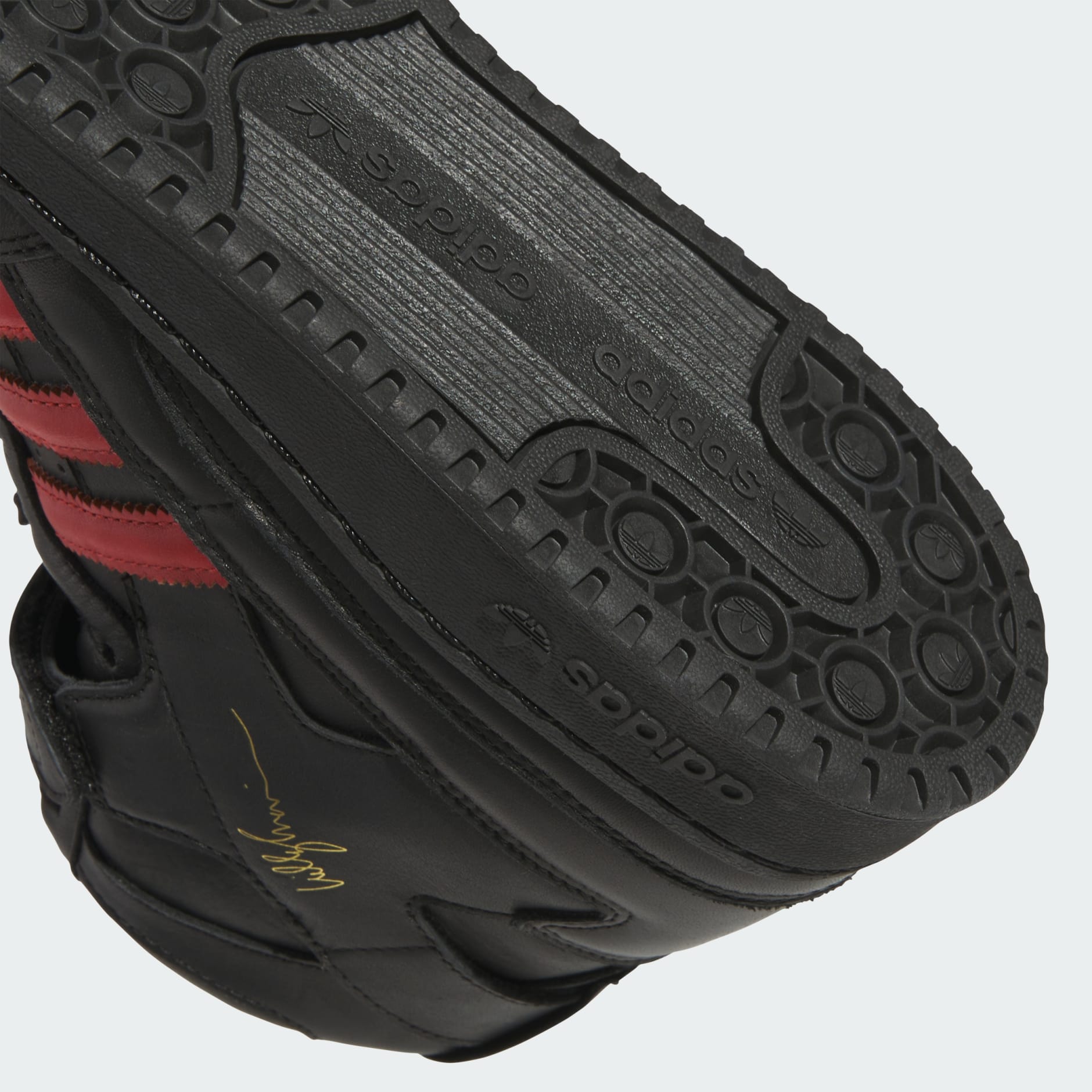 Chavarria Forum Shoes