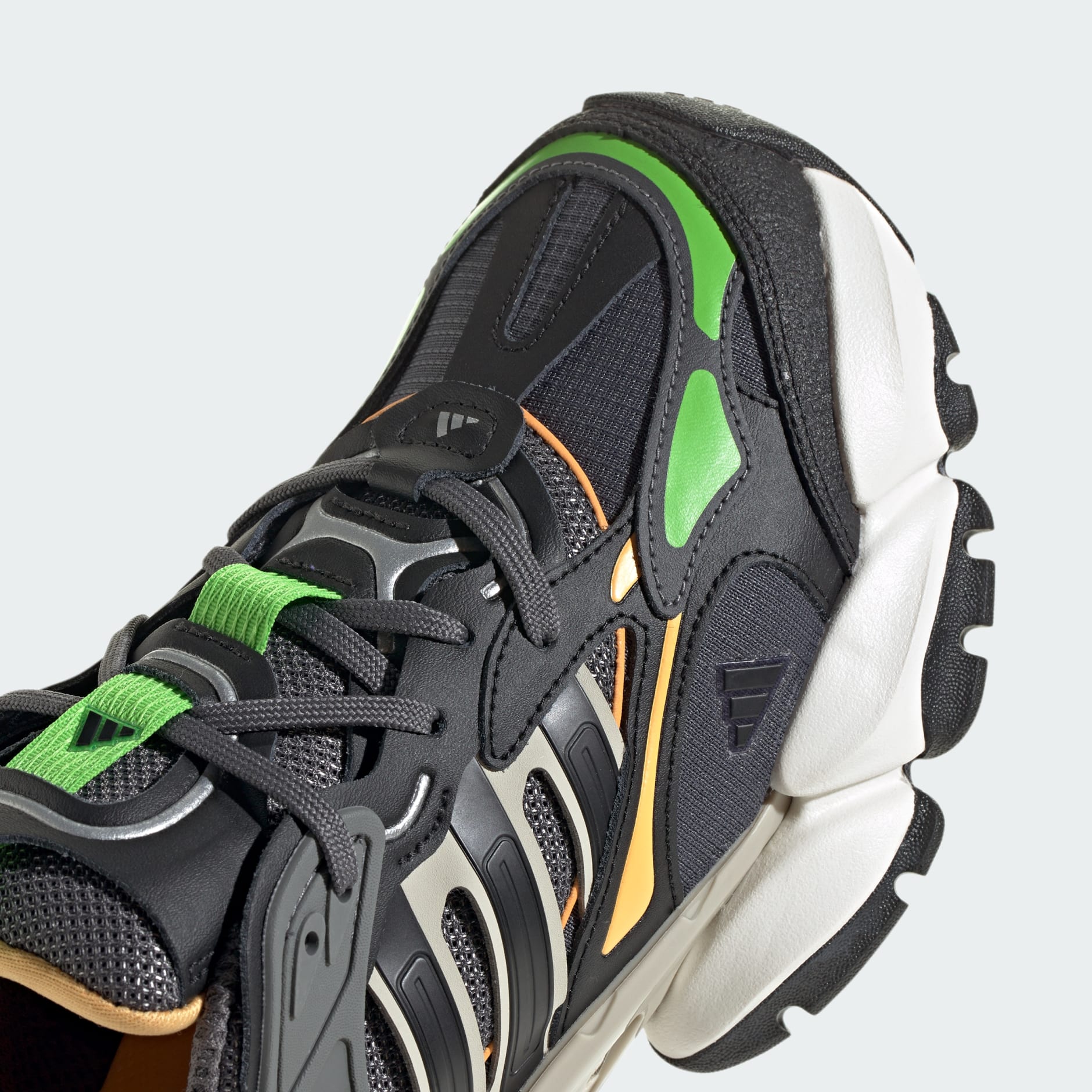 XLG Runner Deluxe Shoes