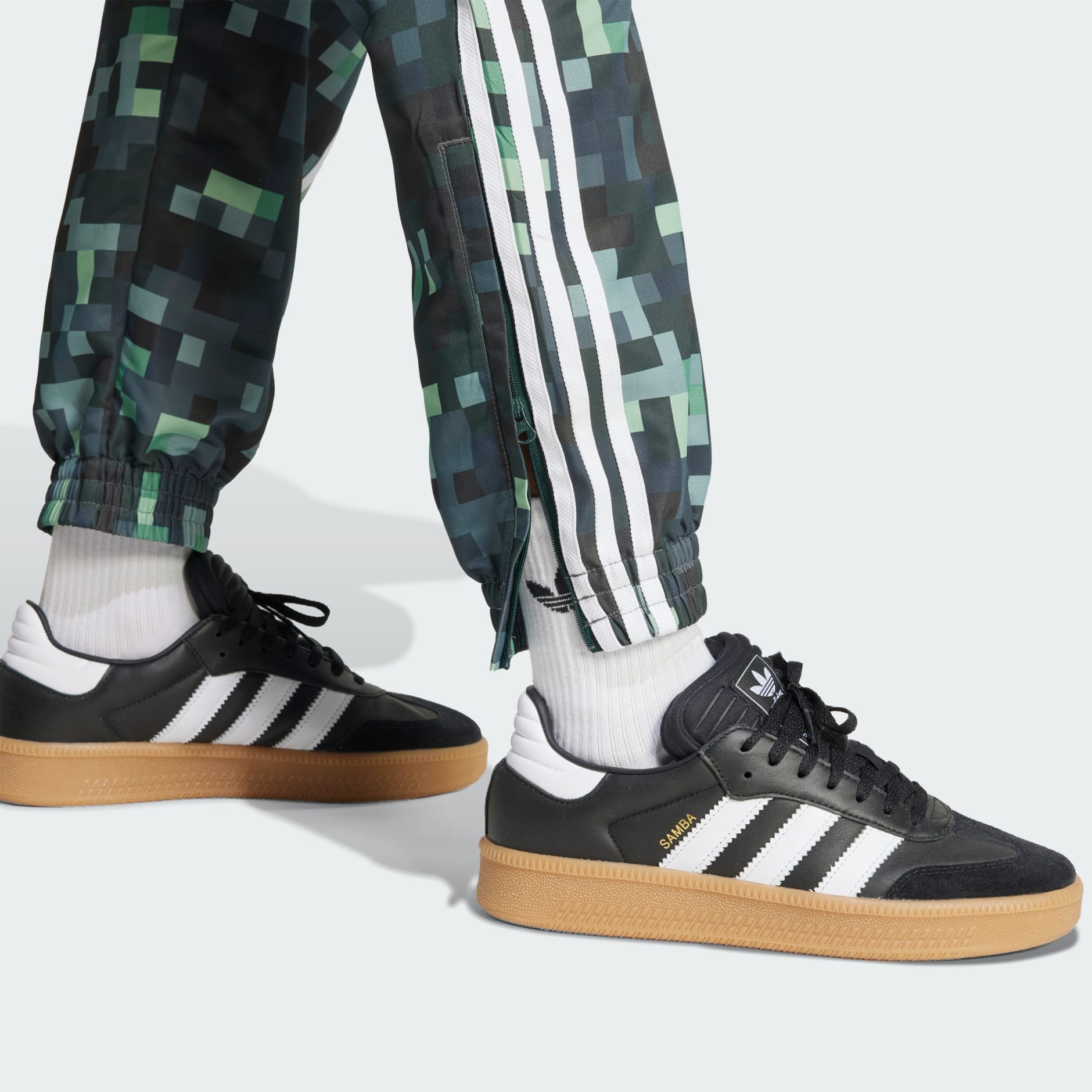 Pantaloni de trening adidas Originals x Minecraft
