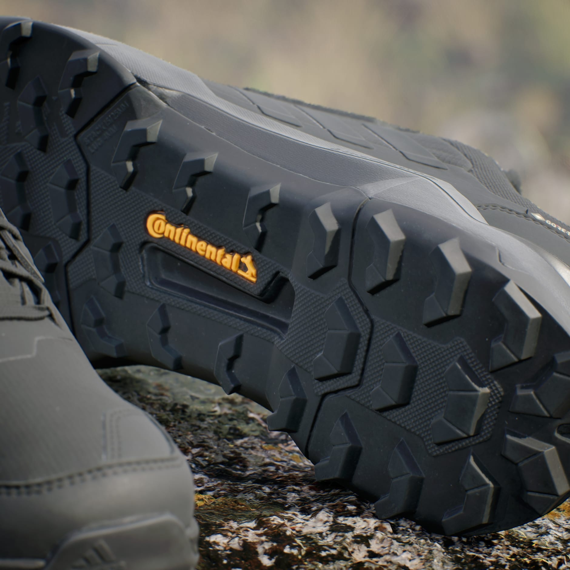 Pantofi de drumeție Terrex AX4 GORE-TEX