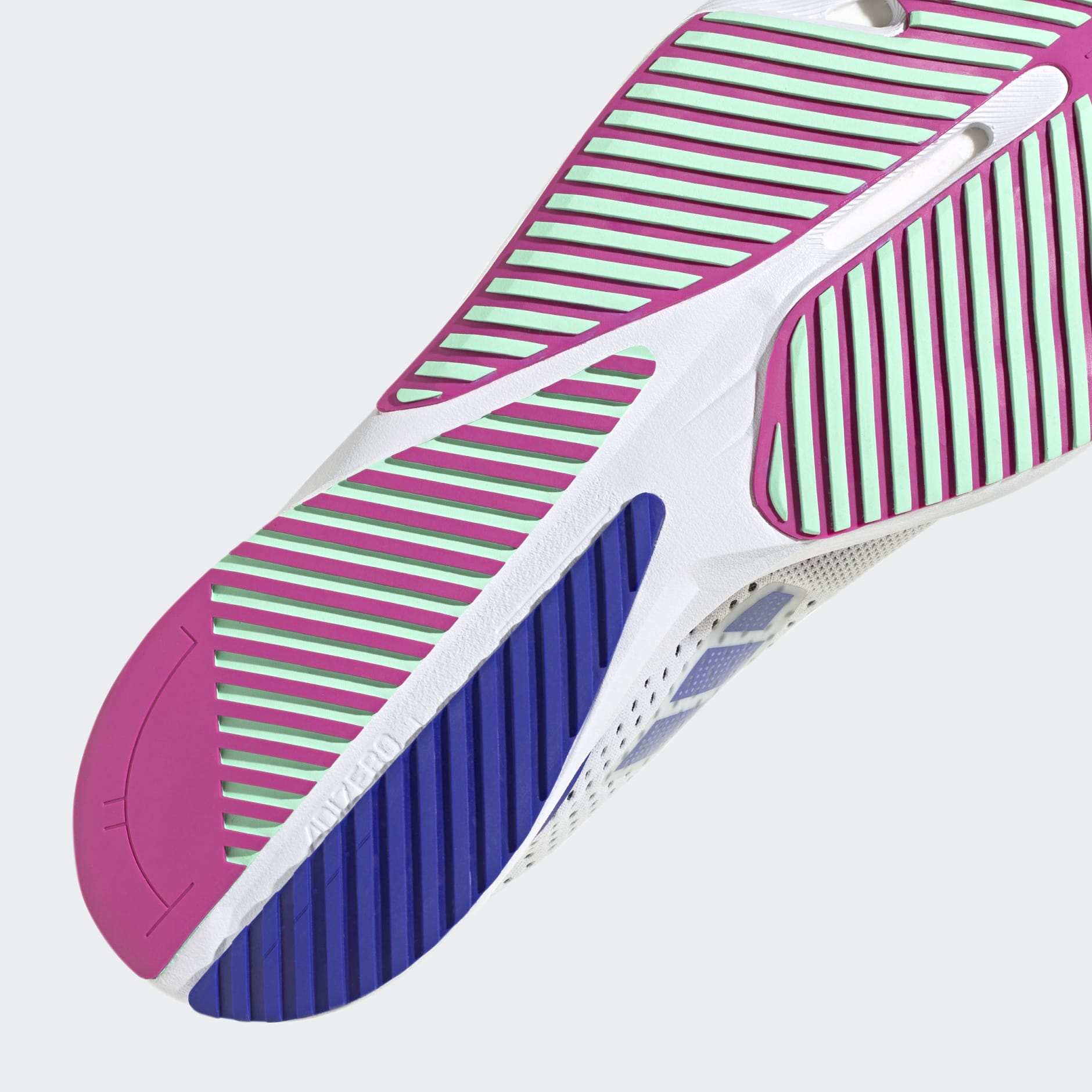 נעלי ADIZERO SL