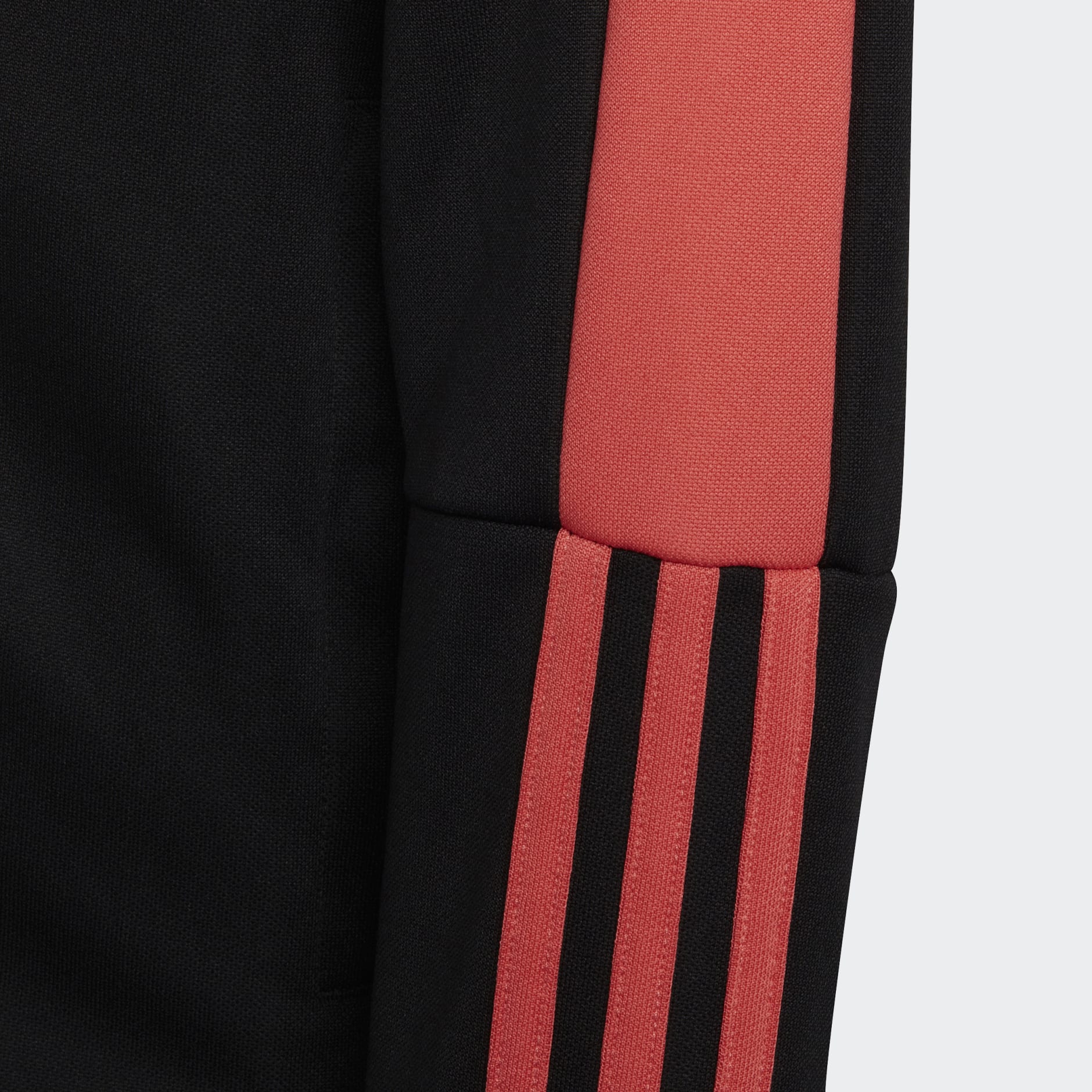 Tiro Essentials Jacket