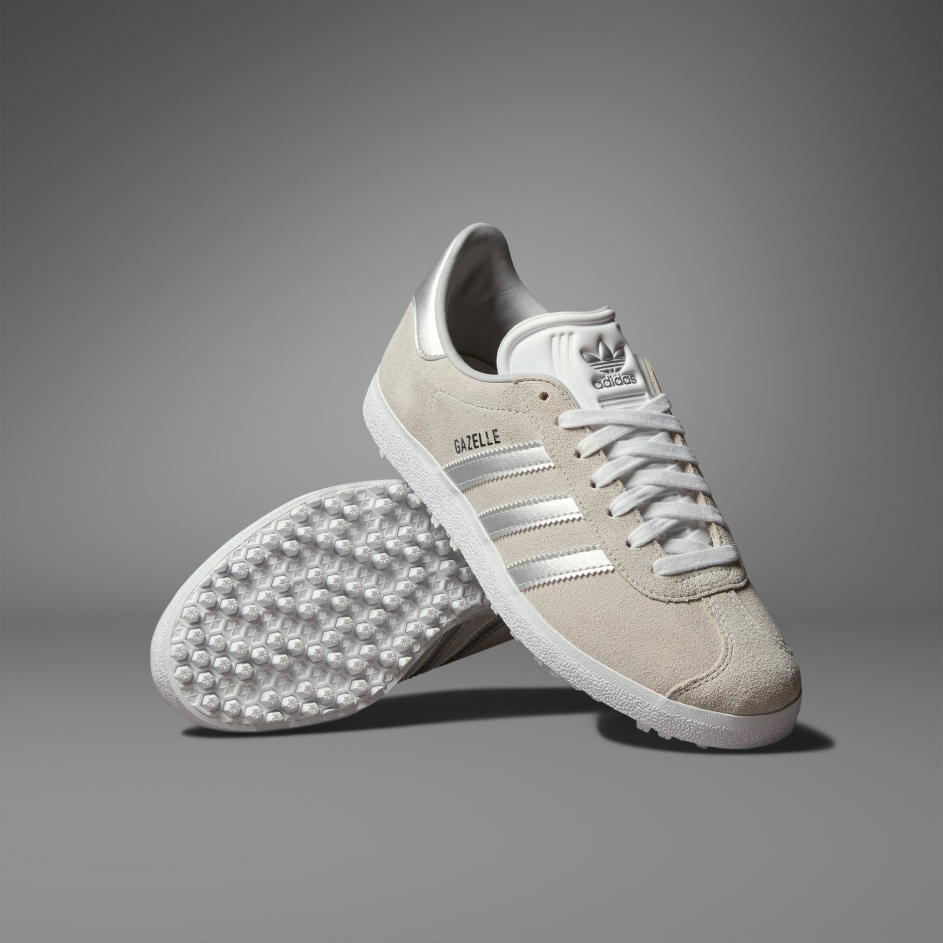 Gazelle Spikeless Golf Shoes