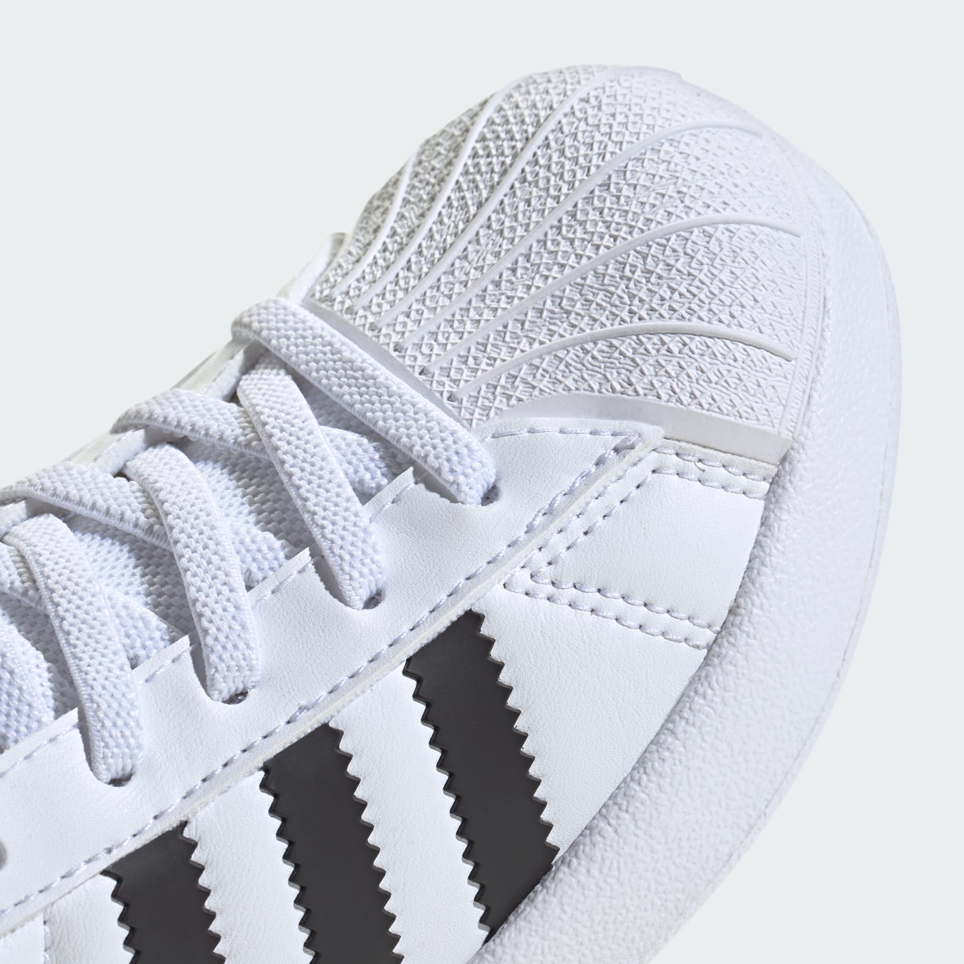 حذاء Adifom Superstar من أديداس أوريجينالز 360