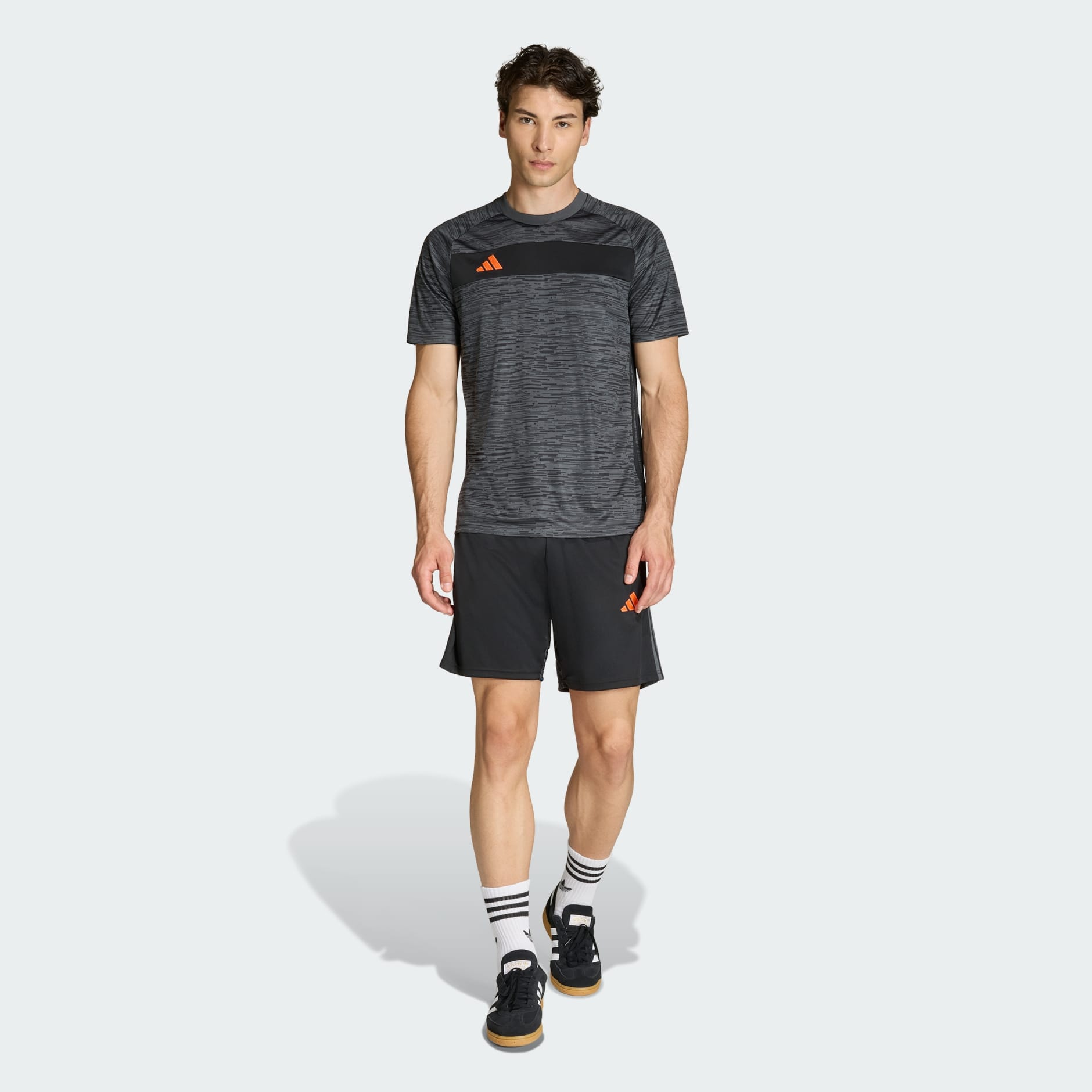 TIRO25 ESSENTIALS SHORTS