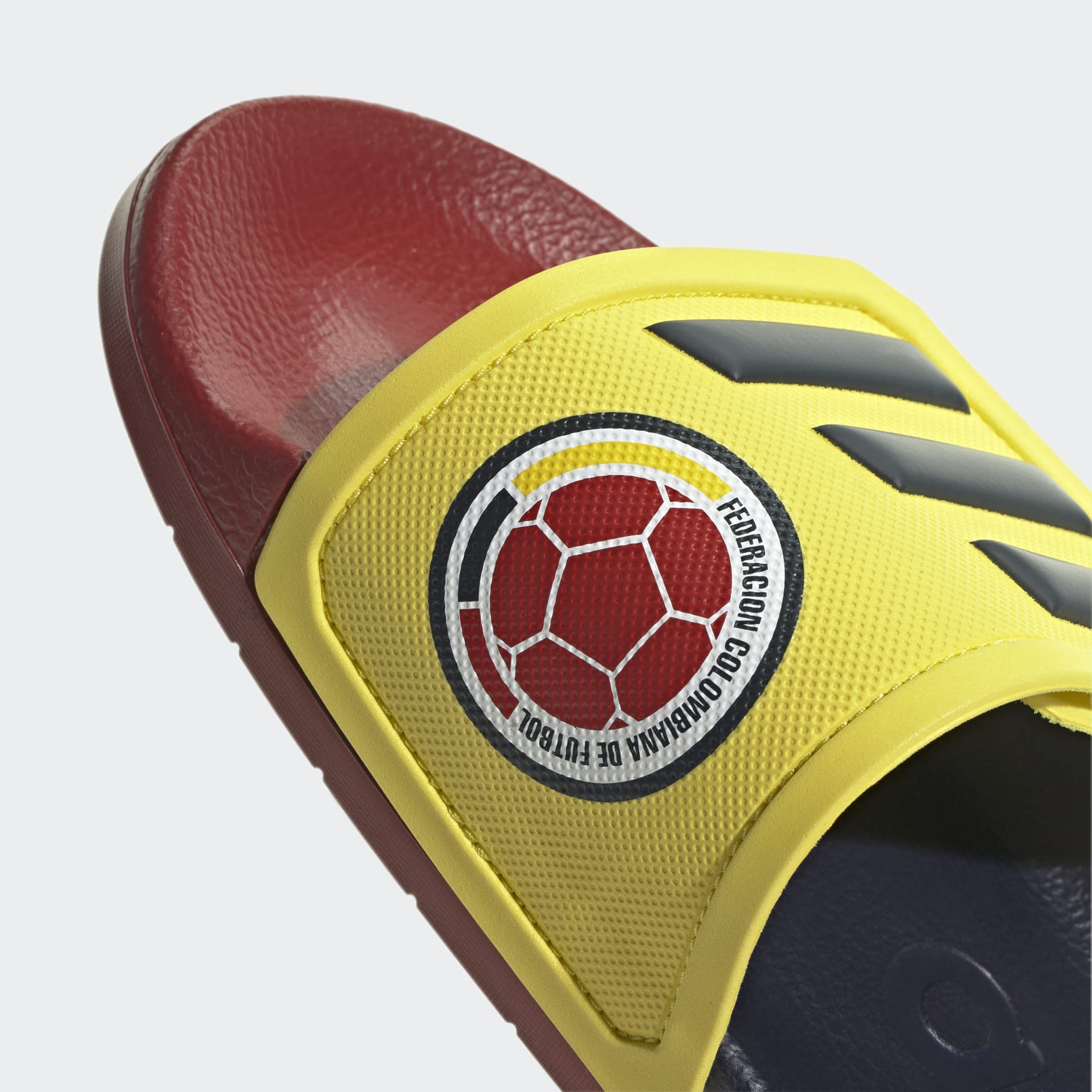 Adilette TND Slides
