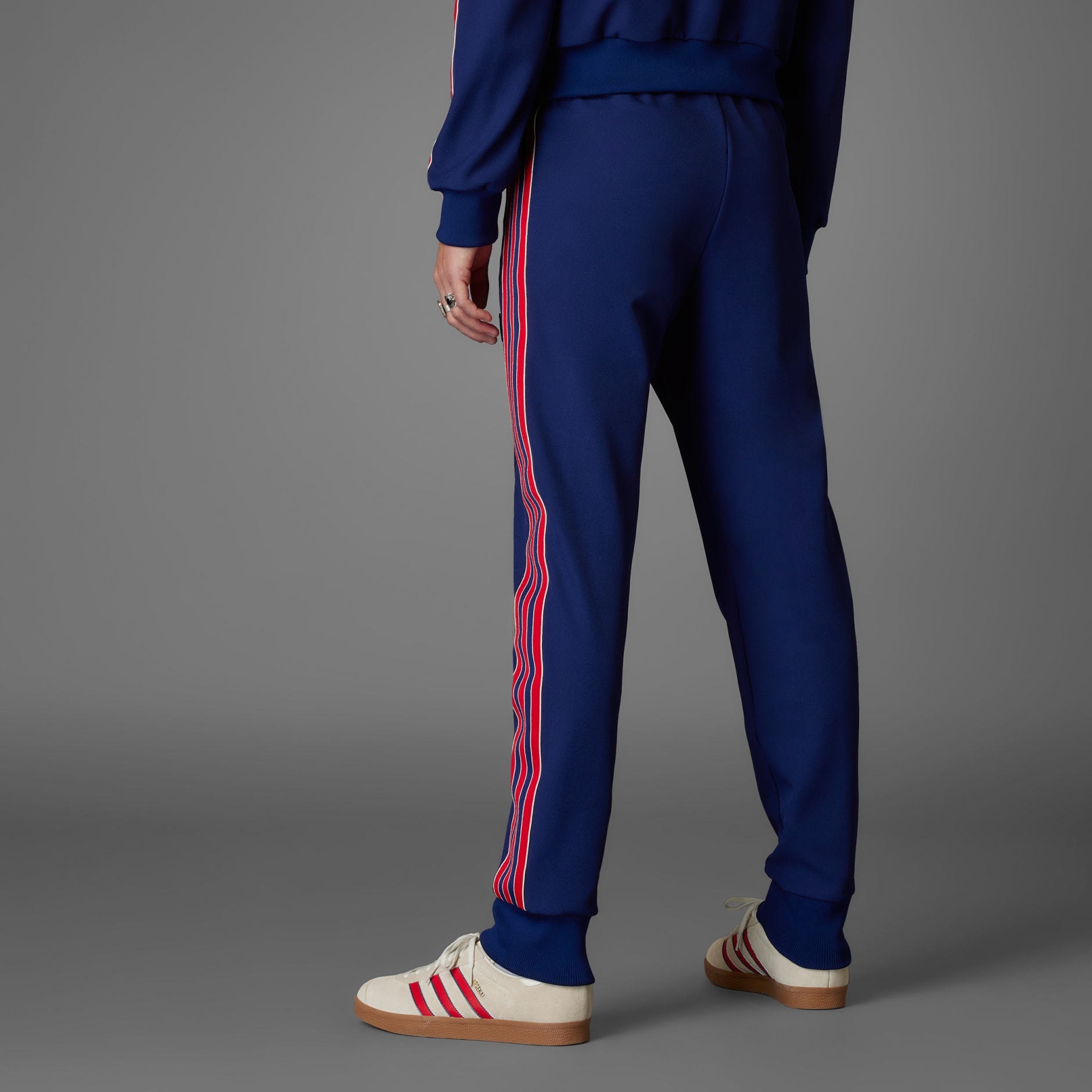 Amazon.co.jp: adidas(アディダス) アーセナルFC アンセムジャケット クラフトレッド XS : スポーツ＆アウトドア