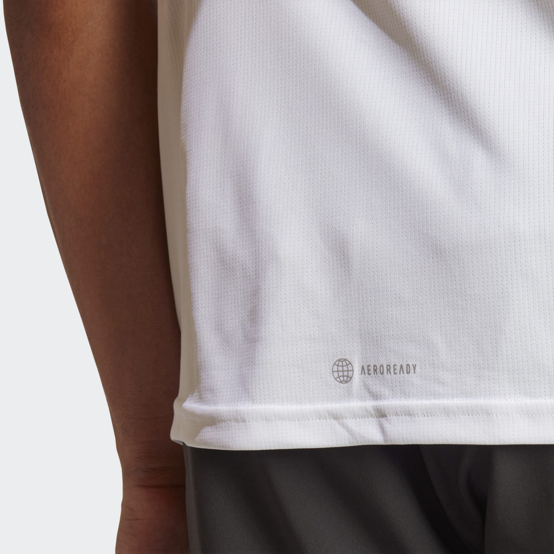 Run Icons 3 Bar Logo Tee