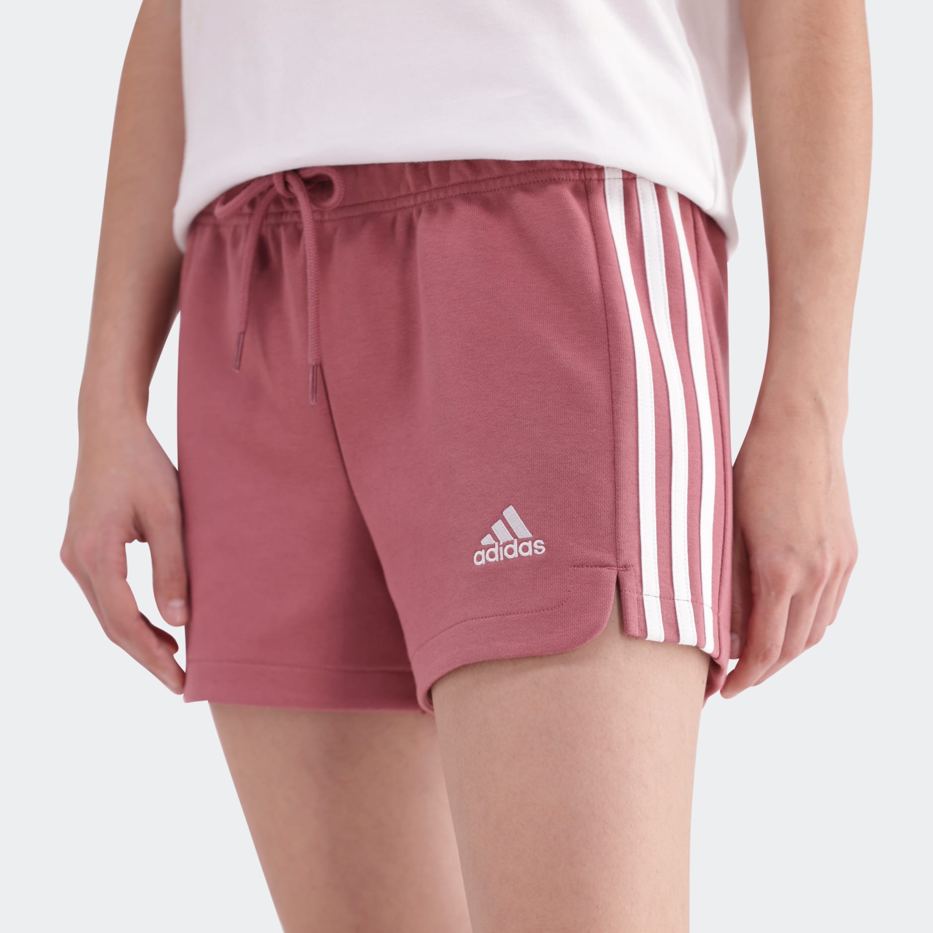 Essentials Slim 3-Stripes Shorts