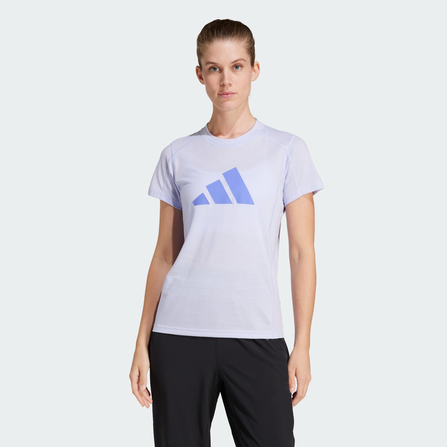 Train Essentials Big Performance Logo Training Tee