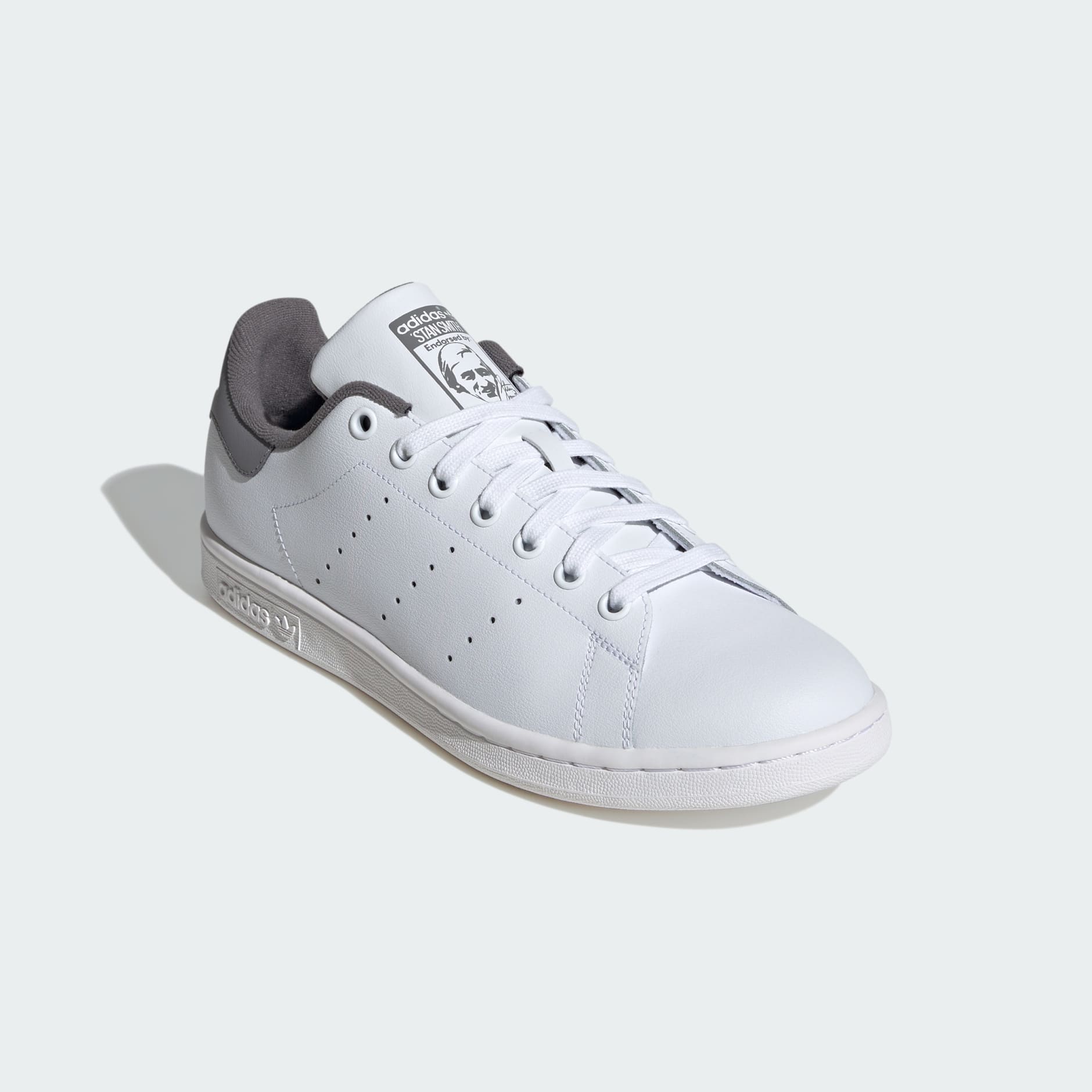 STAN SMITH