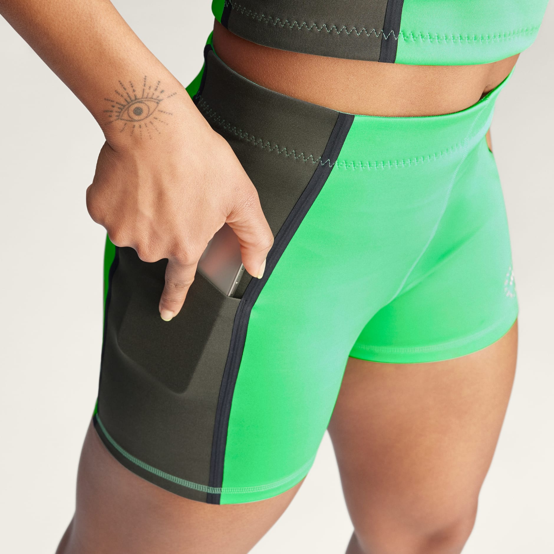 شورت ضيّق adidas by Stella McCartney