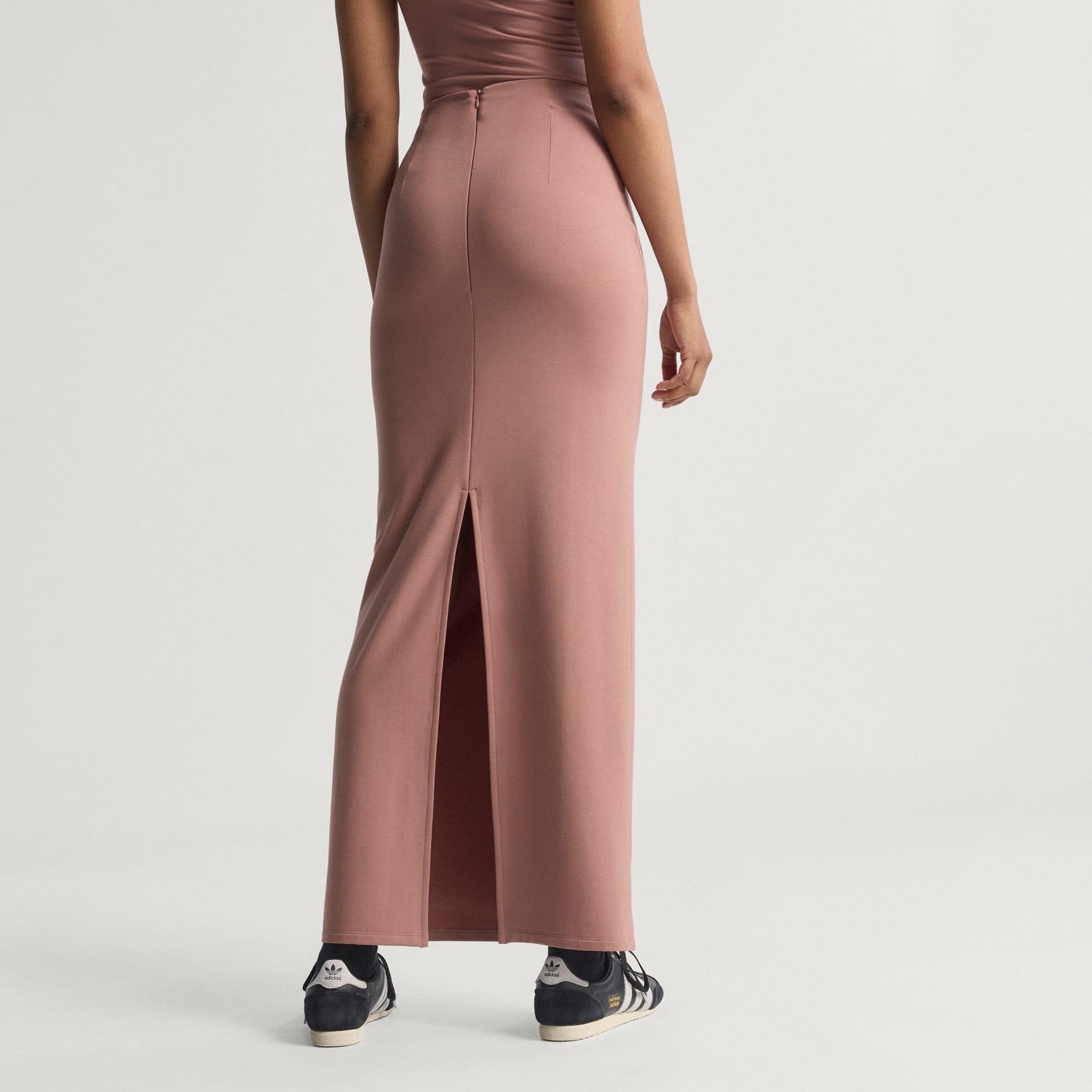 Premium Essentials Skirt