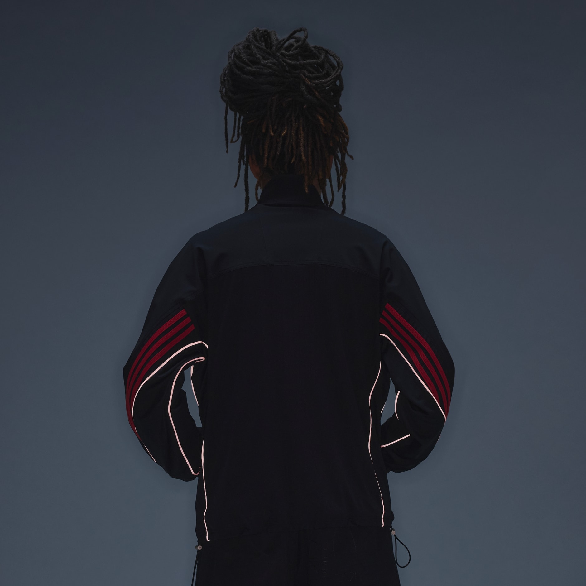 BLUZĂ DE TRENING LEJERĂ 98