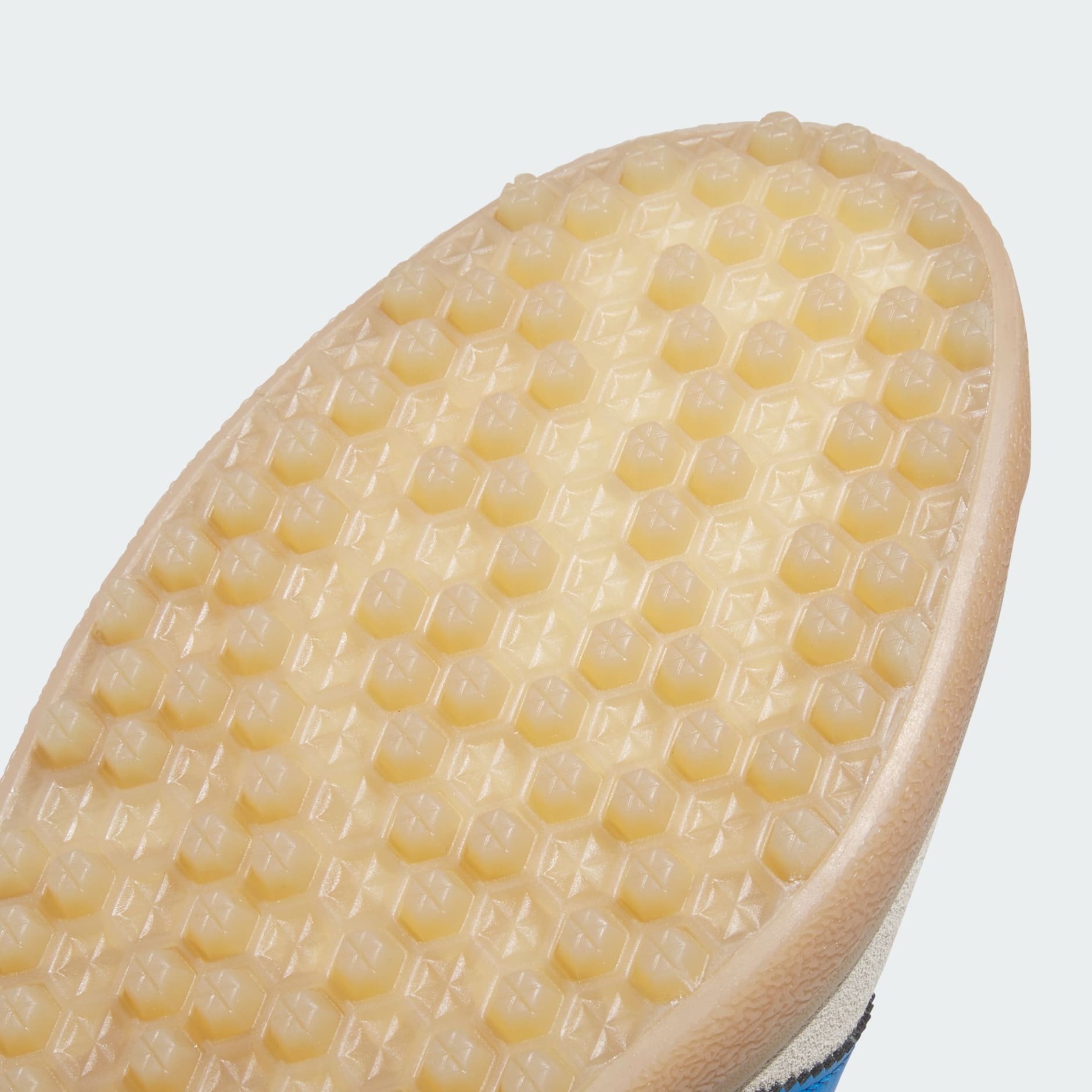 Gazelle Spikeless Golf Shoes