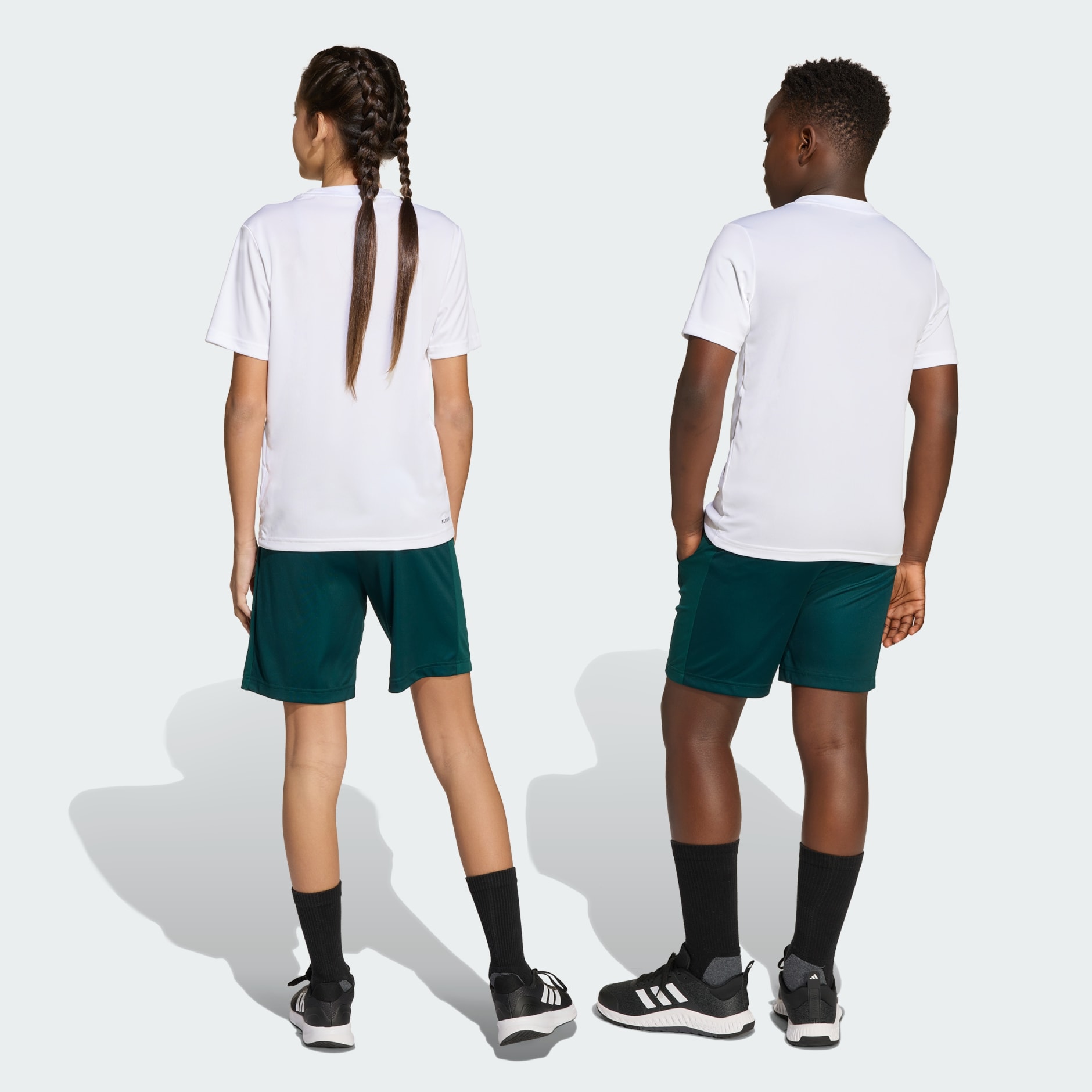 Train Essentials Logo Regular Fit Shorts Kids