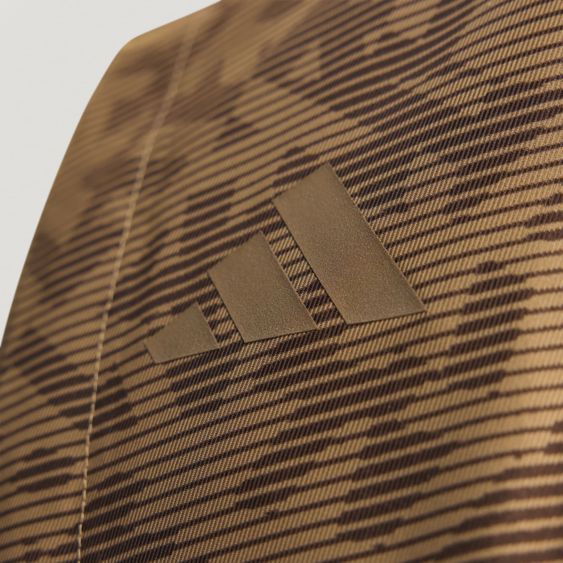 Jakna Terrex Xperior 2.5 Layer Hybrid PRIMEKNIT CLIMAPROOF