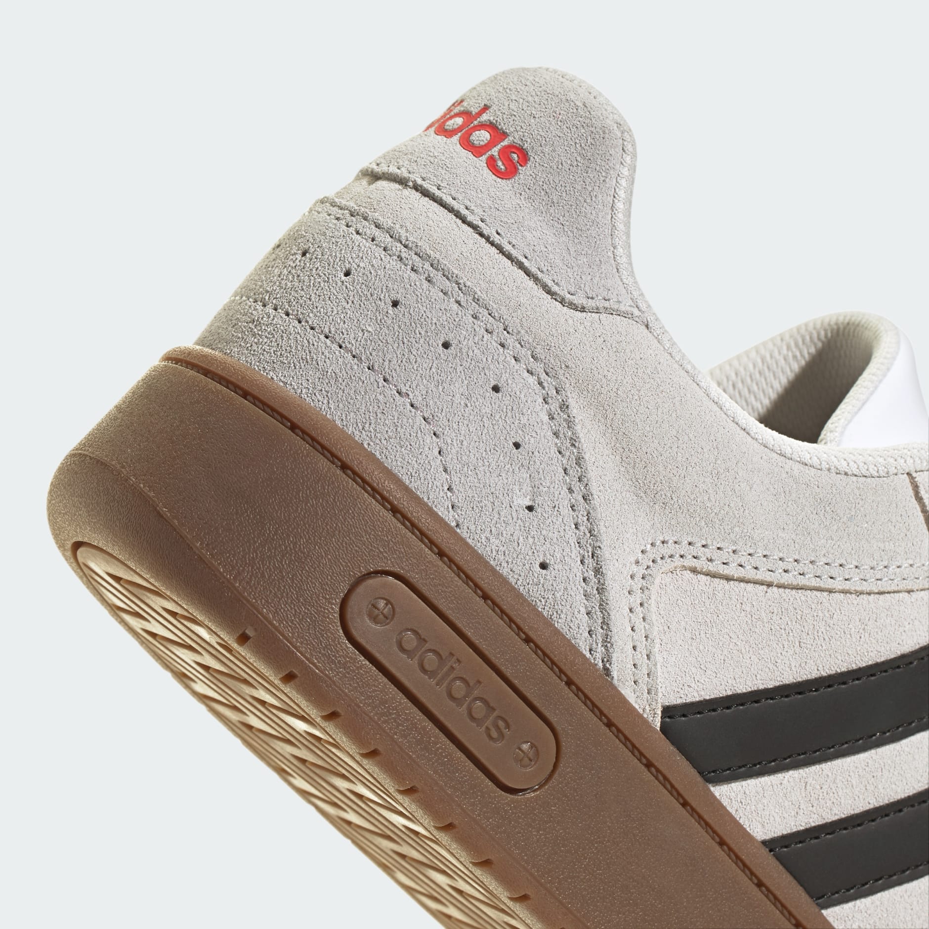 D-Pad 經典籃球鞋