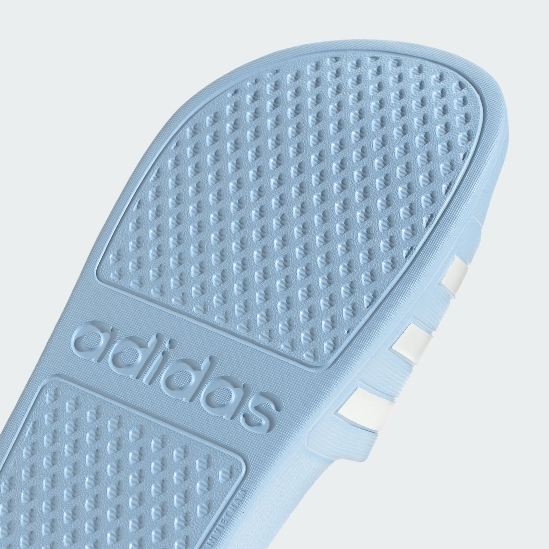 Adilette Aqua Slides