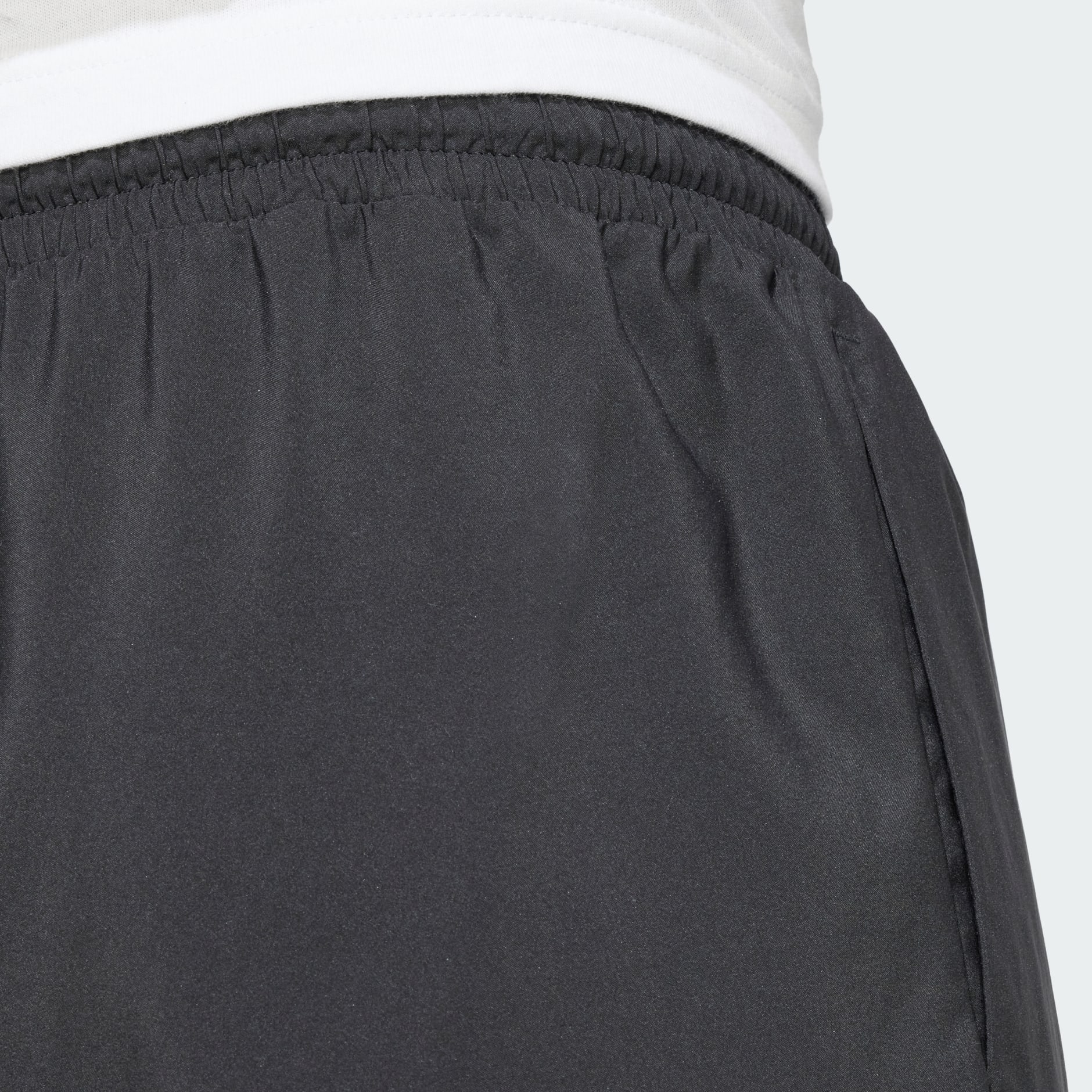Essentials Linear Logo Shorts