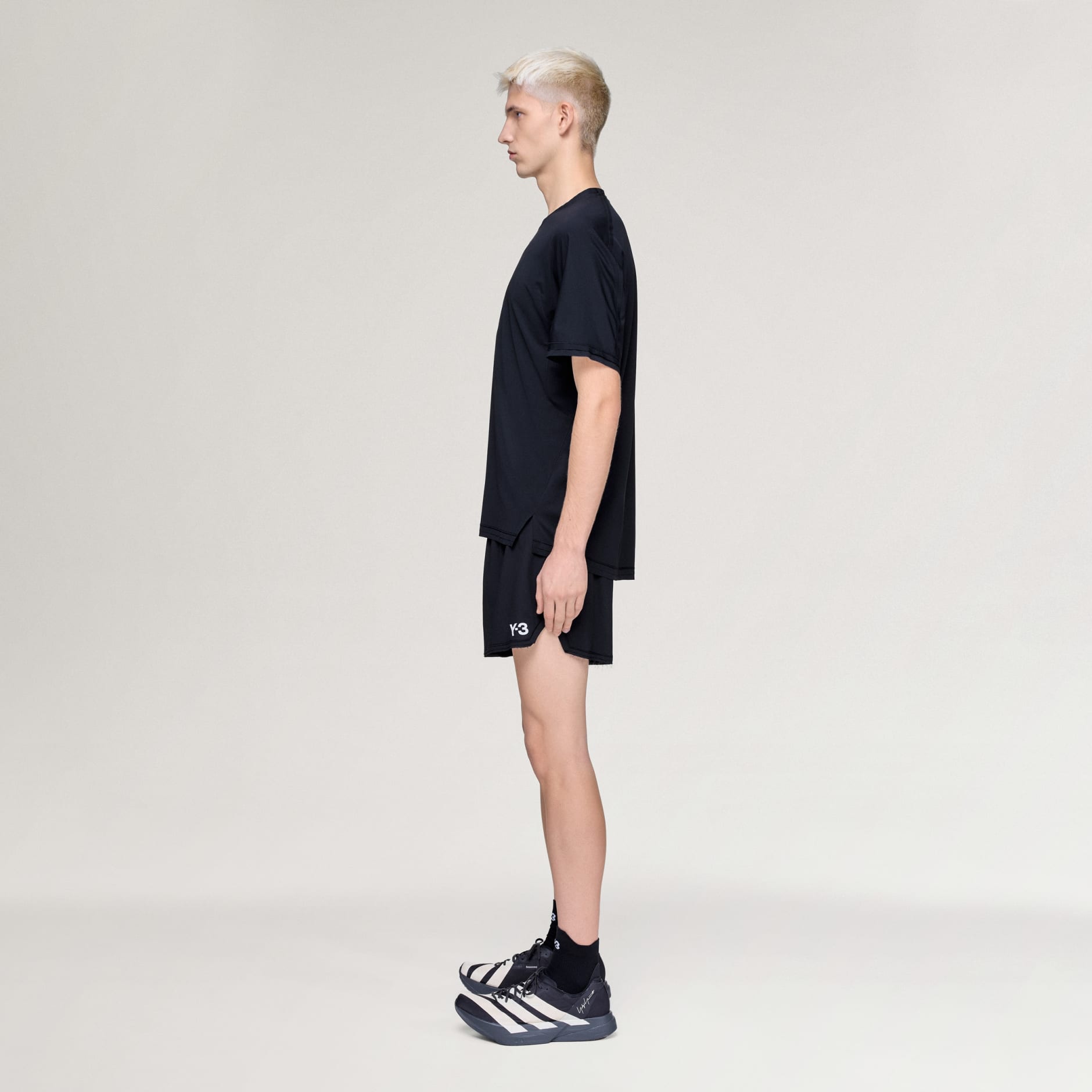 TRICOU Y-3 DE ALERGAT, CU M&Acirc;NECĂ SCURTĂ