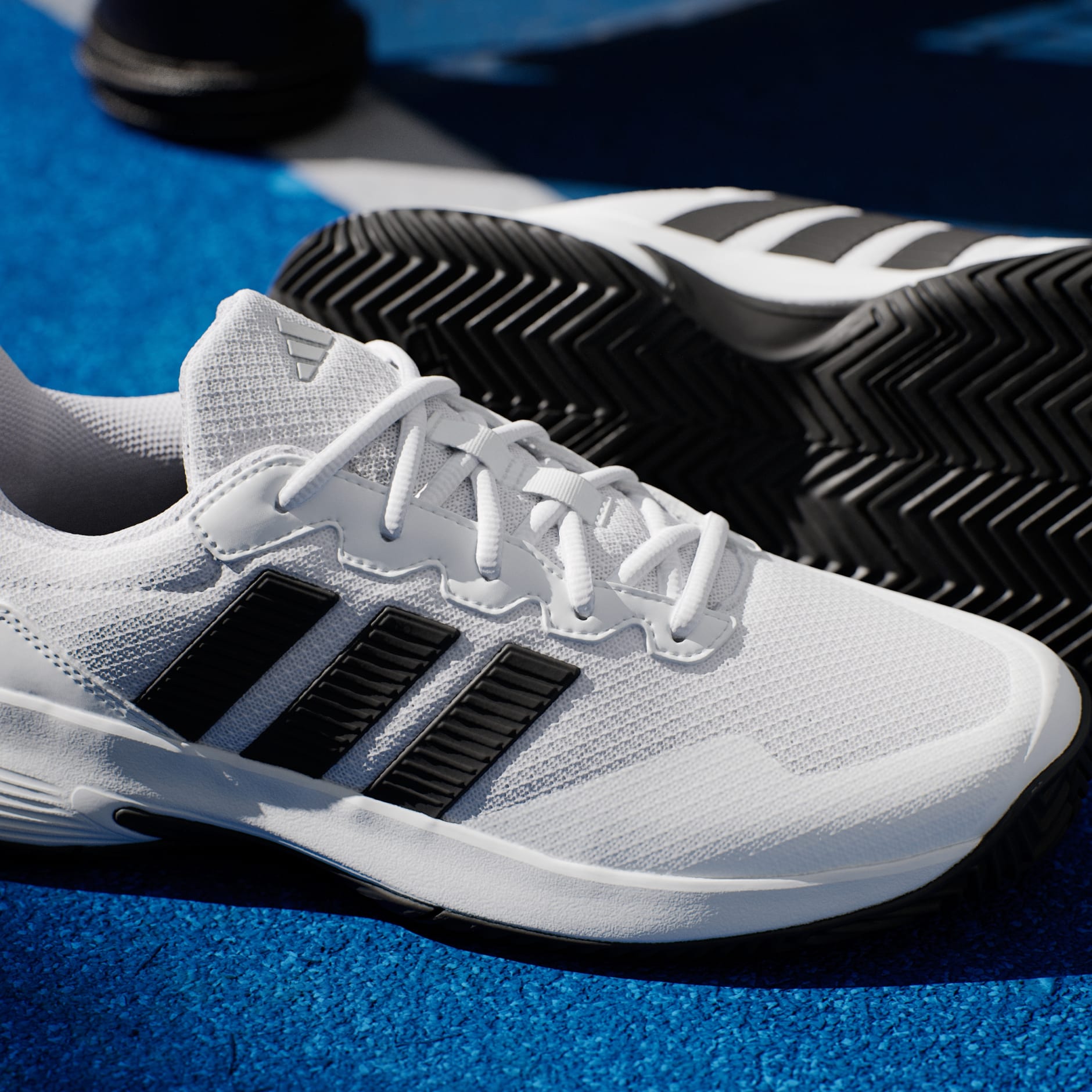 GAMECOURT 2 TENNIS SHOES